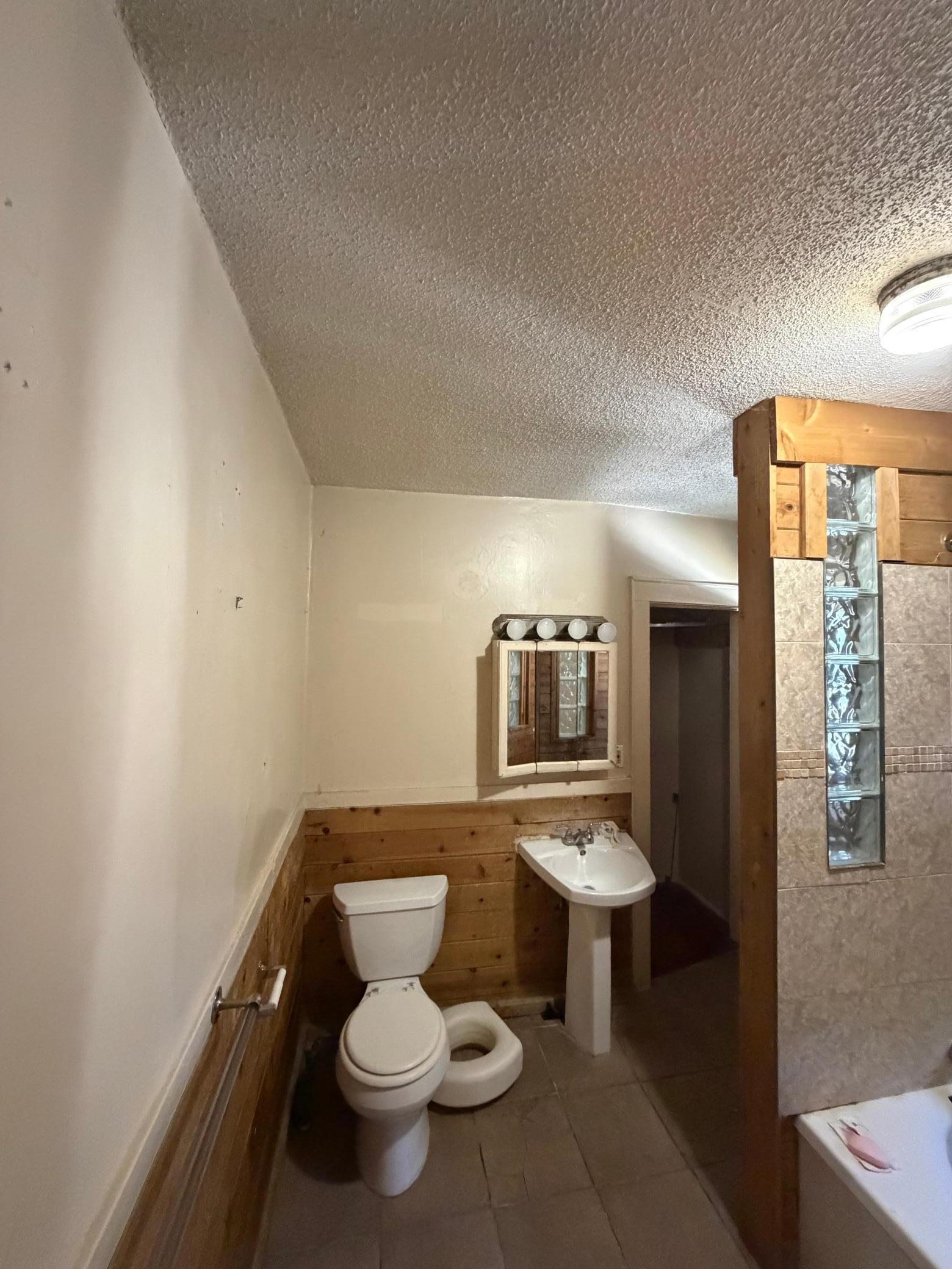 1615 22nd Avenue N Property Photo 7