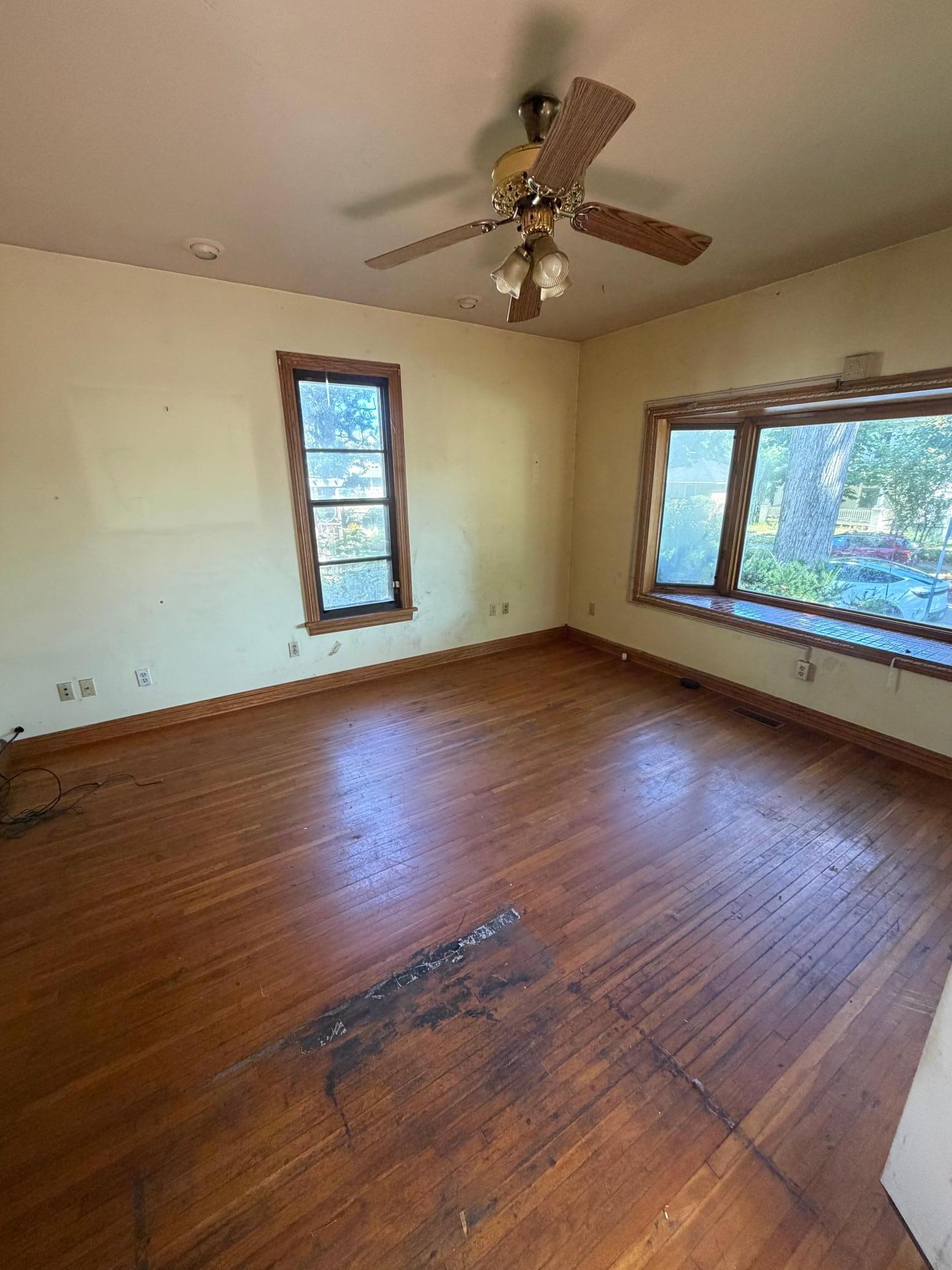 1615 22nd Avenue N Property Photo 11