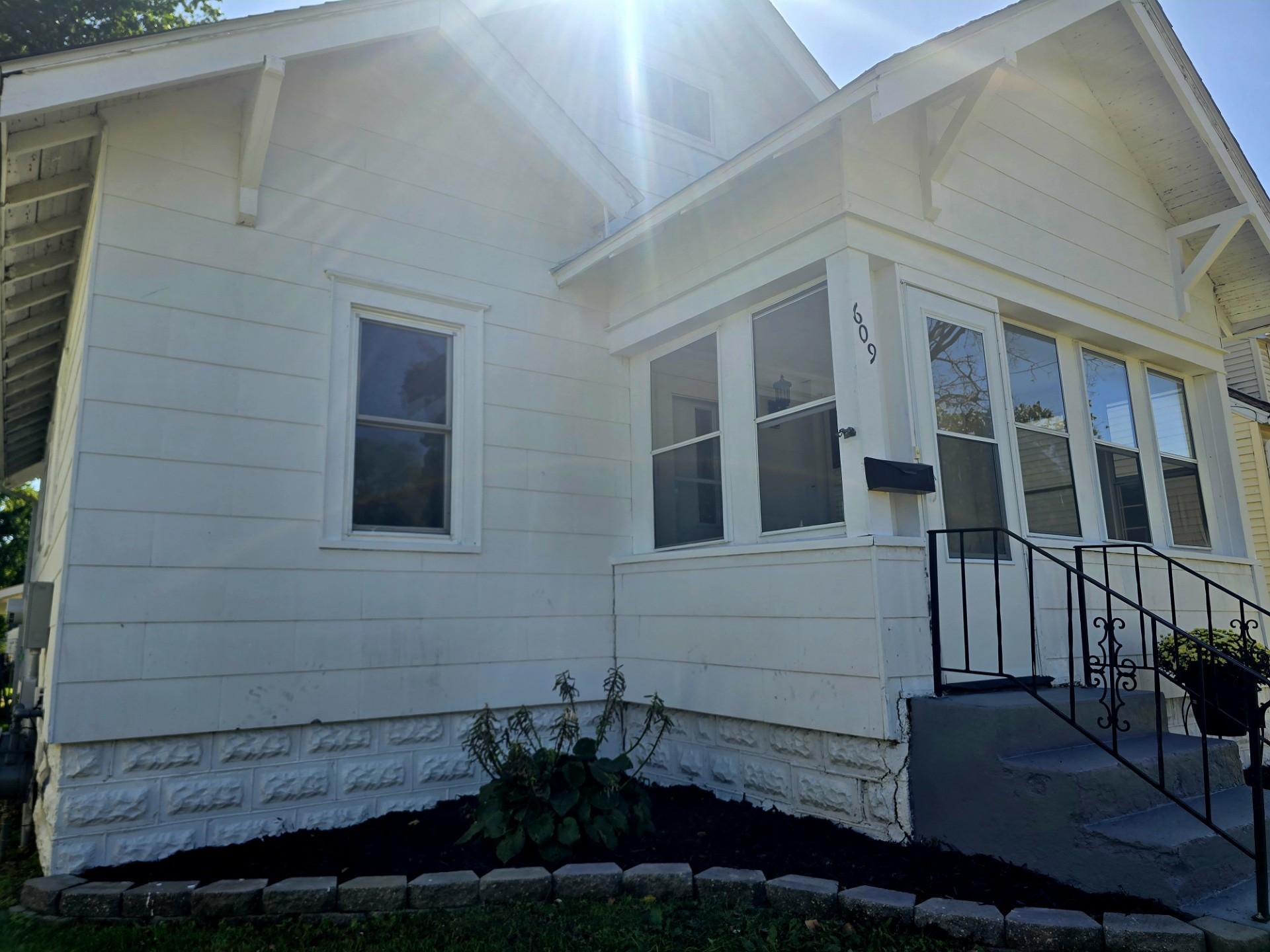 609 9th Avenue Sw Property Photo 2