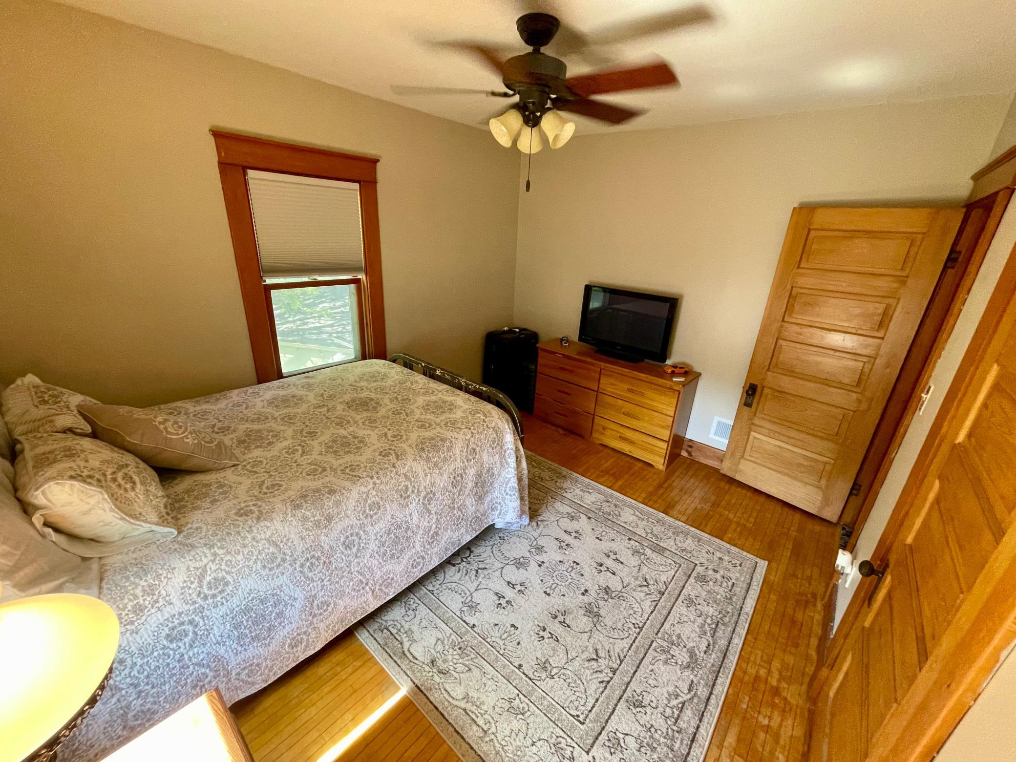 423 4th Street Ne Property Photo 15