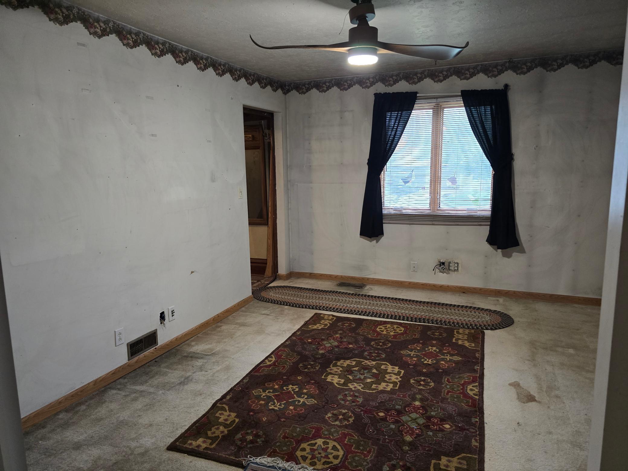 669 2nd Avenue Property Photo 9