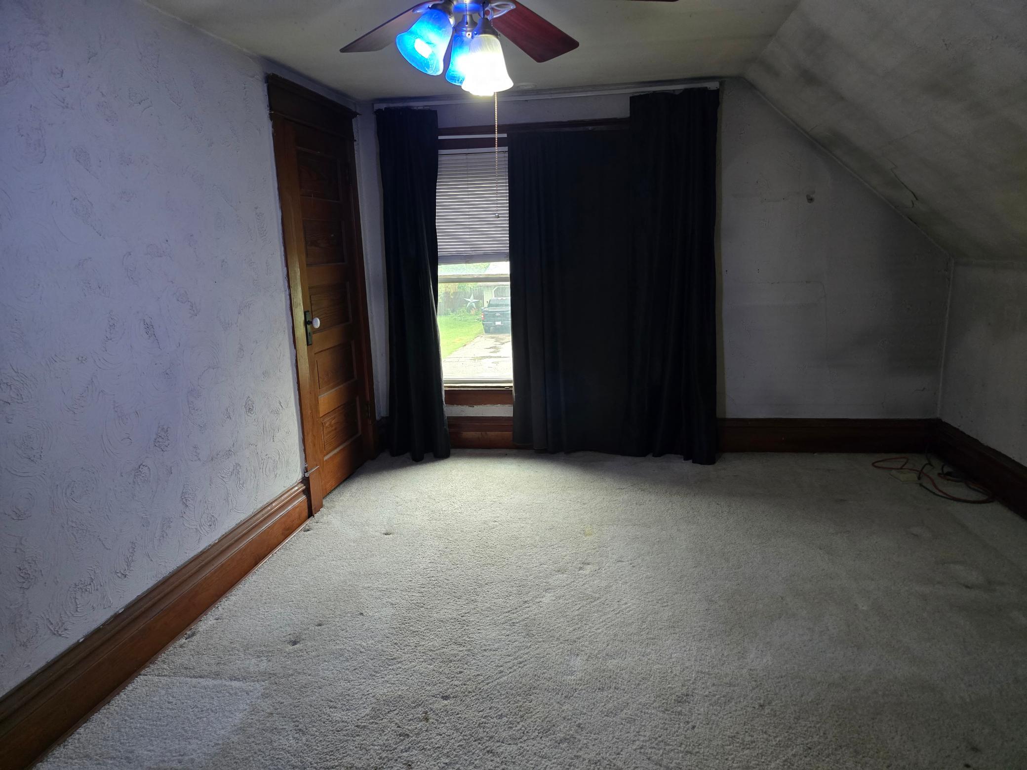 669 2nd Avenue Property Photo 14