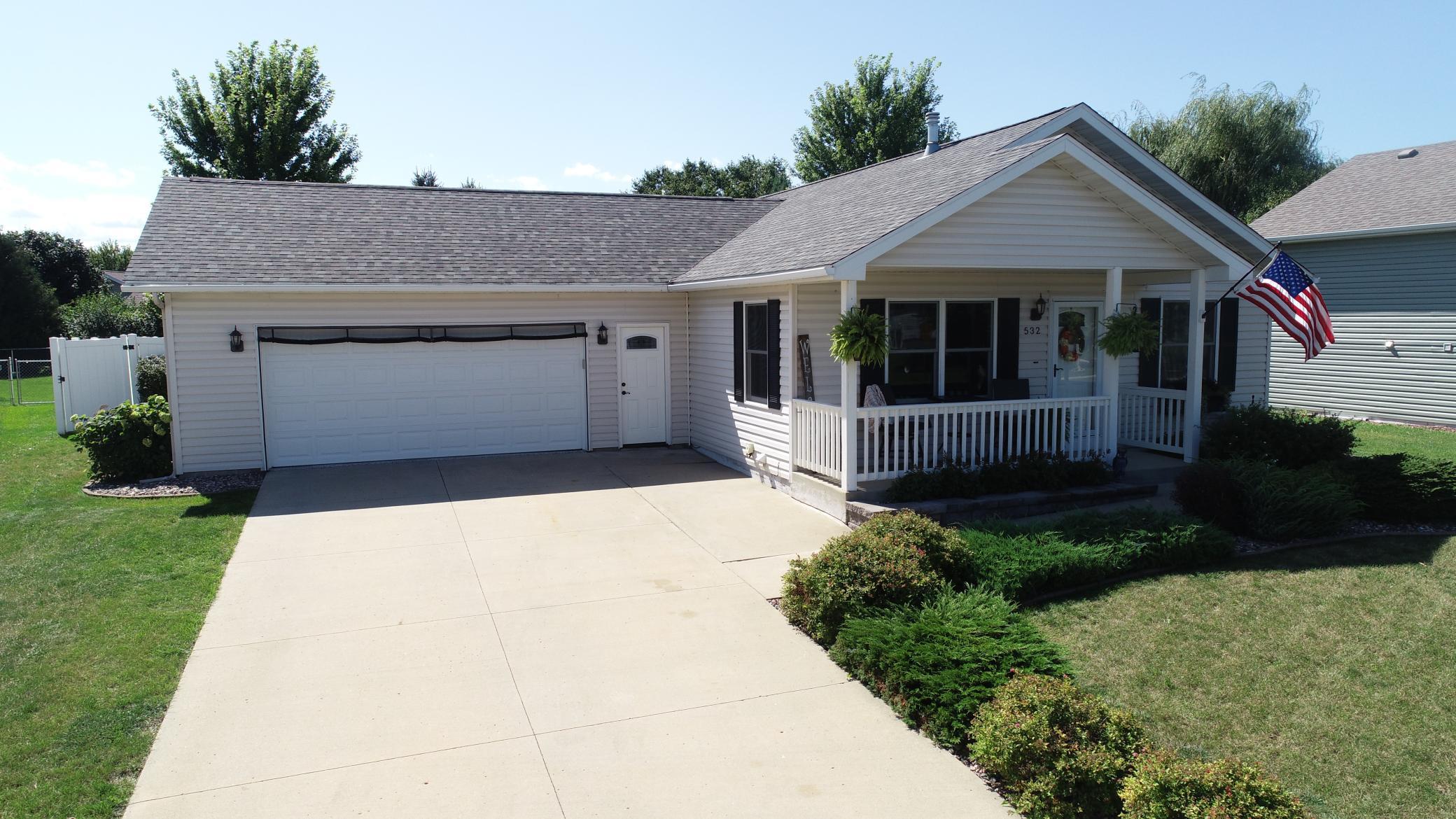 532 Elliot Drive Se Property Photo 1