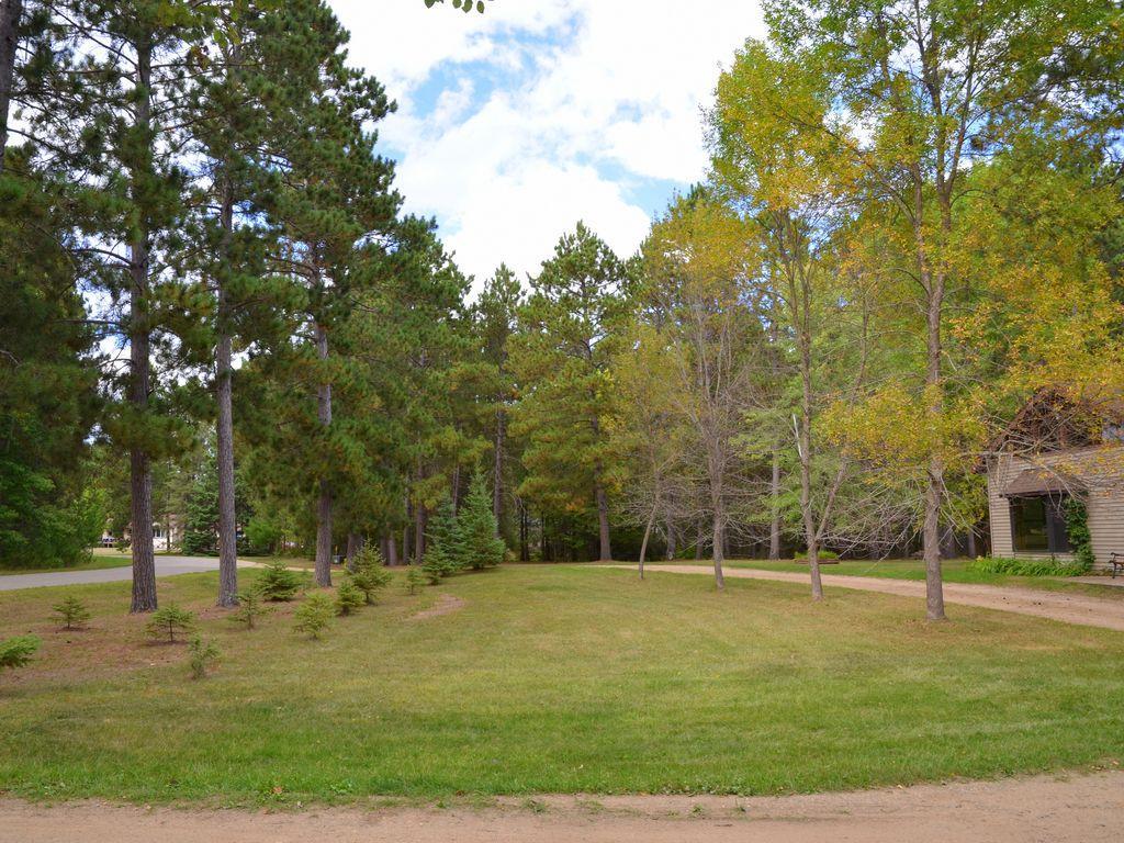 15569 Conifer Circle Property Photo 7