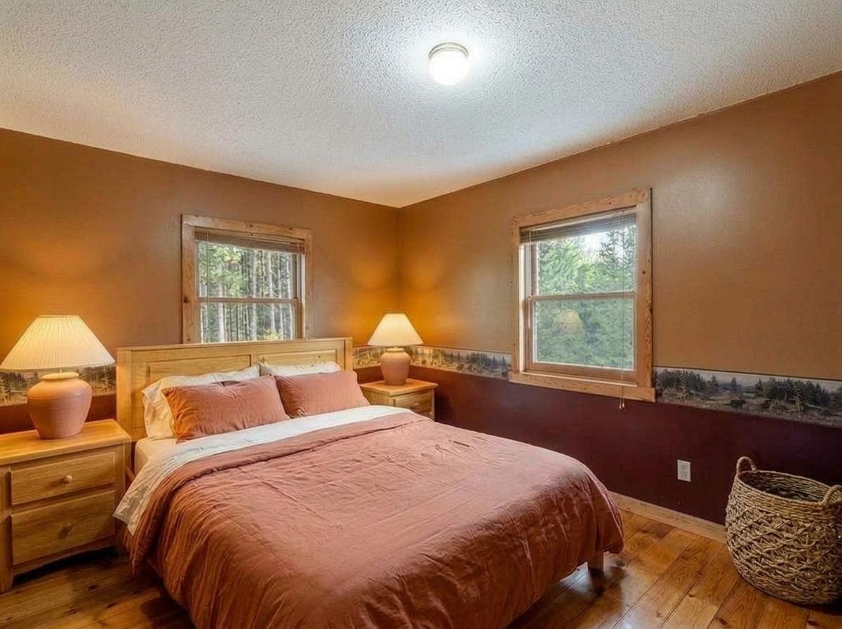 15569 Conifer Circle Property Photo 32