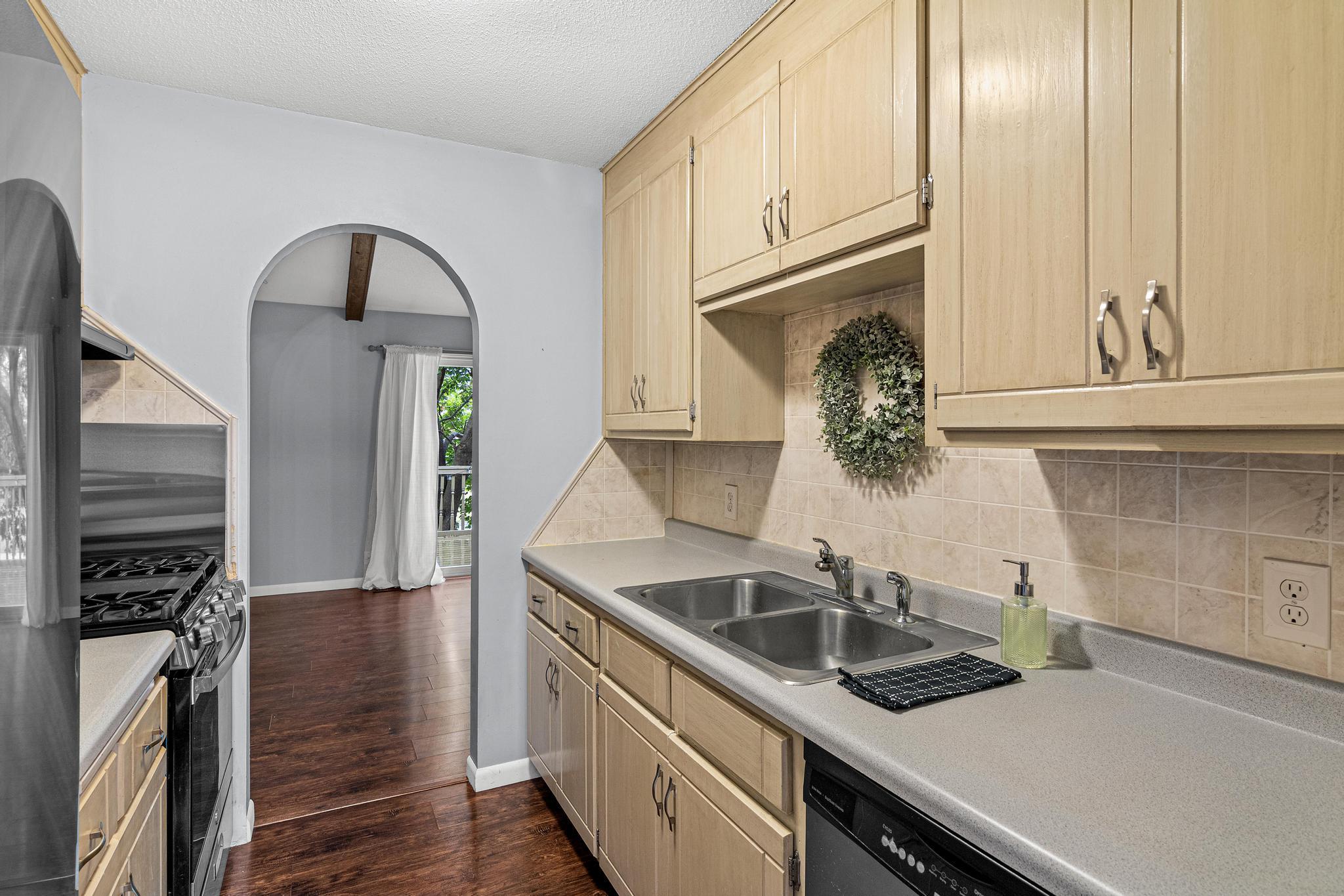 6510 2nd Street Ne Property Photo 4