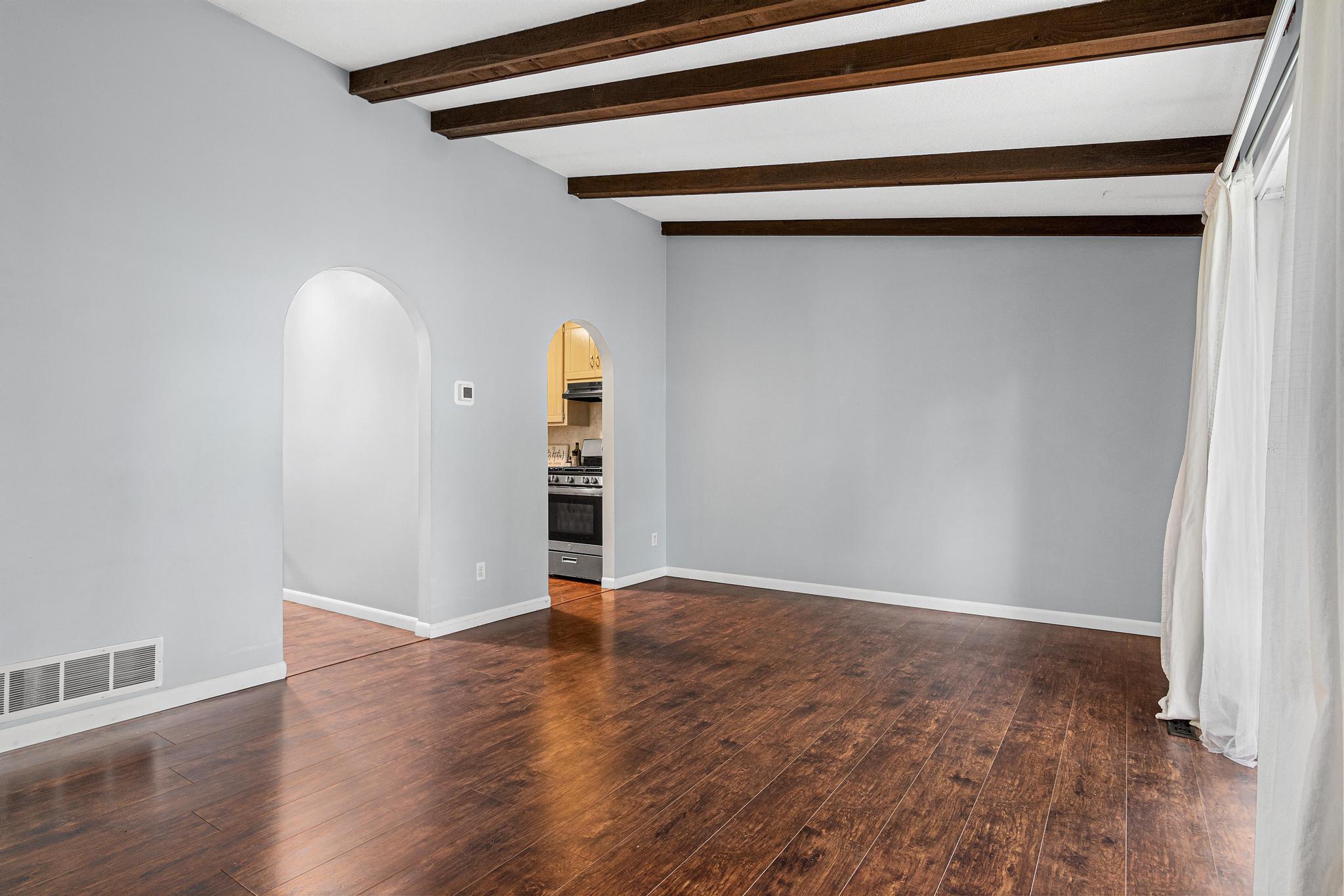 6510 2nd Street Ne Property Photo 6