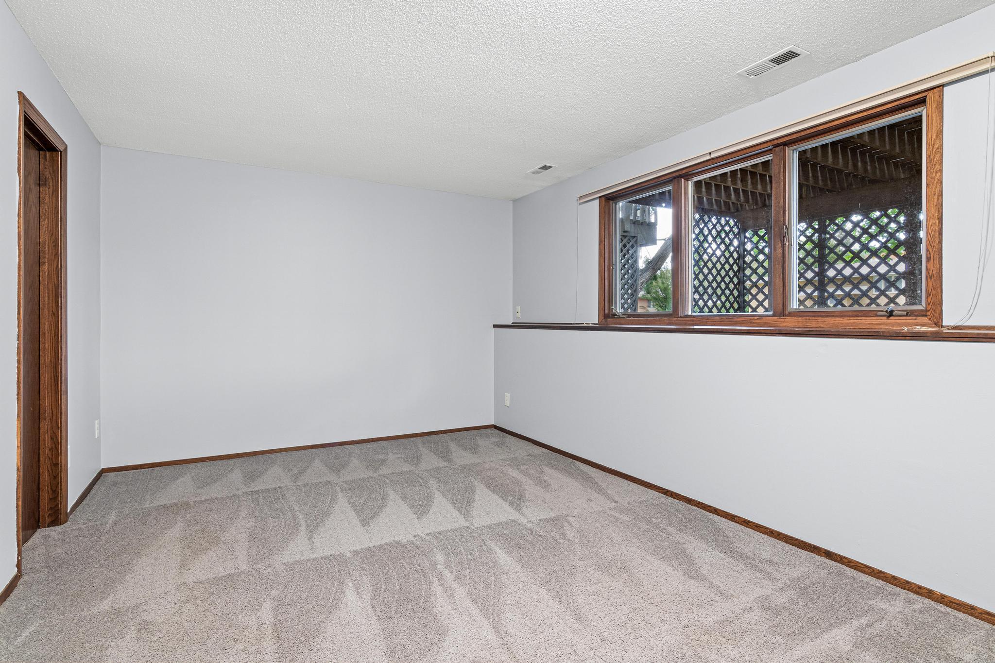 6510 2nd Street Ne Property Photo 8