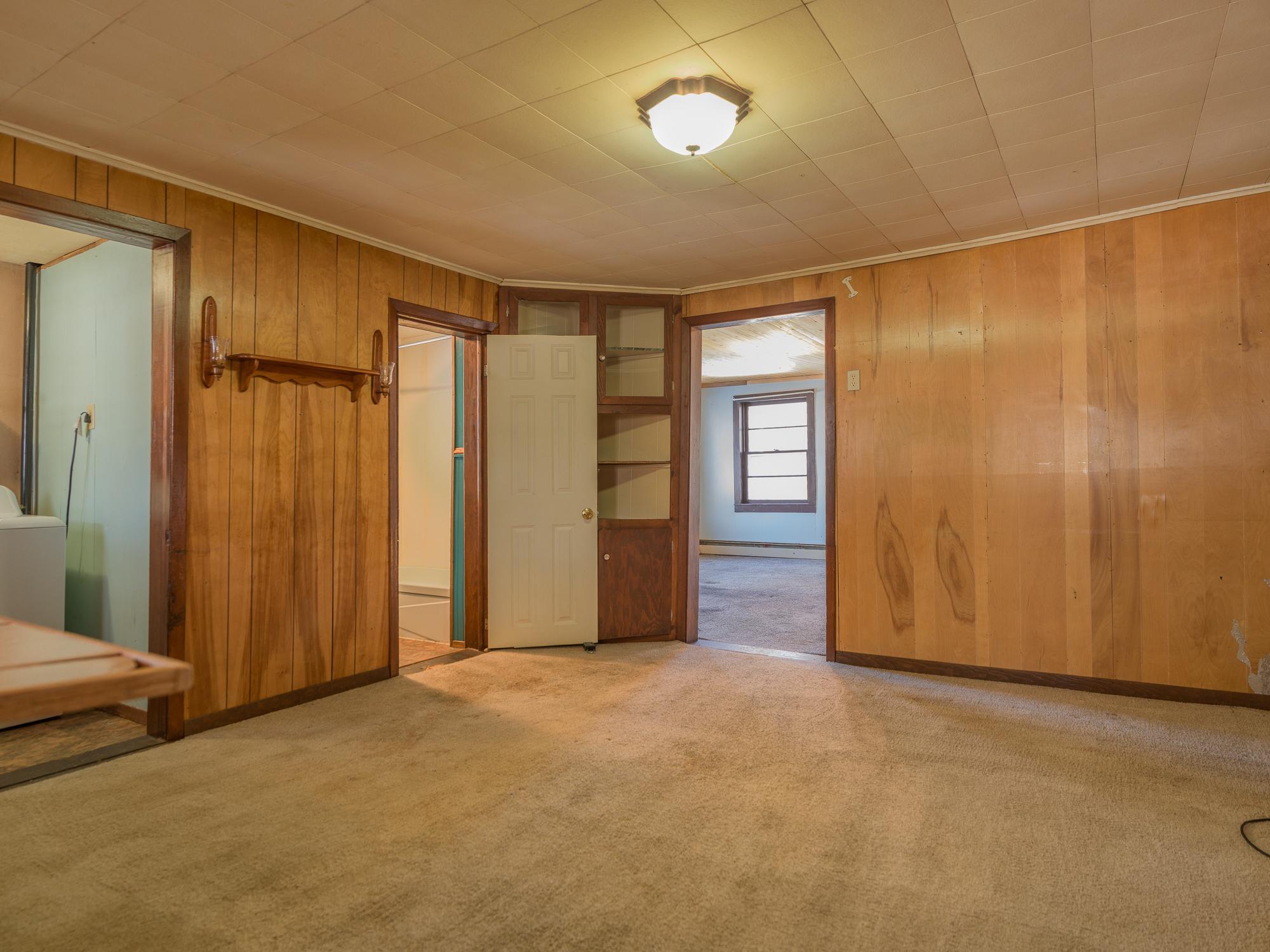 1206 James Avenue Property Photo 6