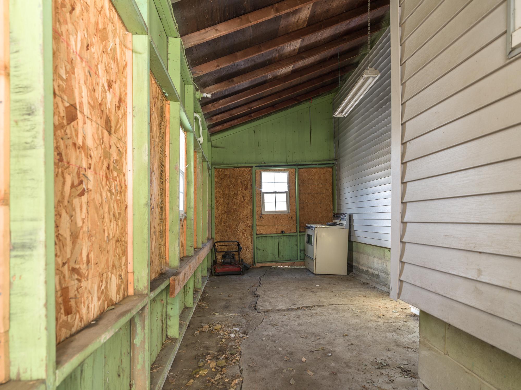 1206 James Avenue Property Photo 10