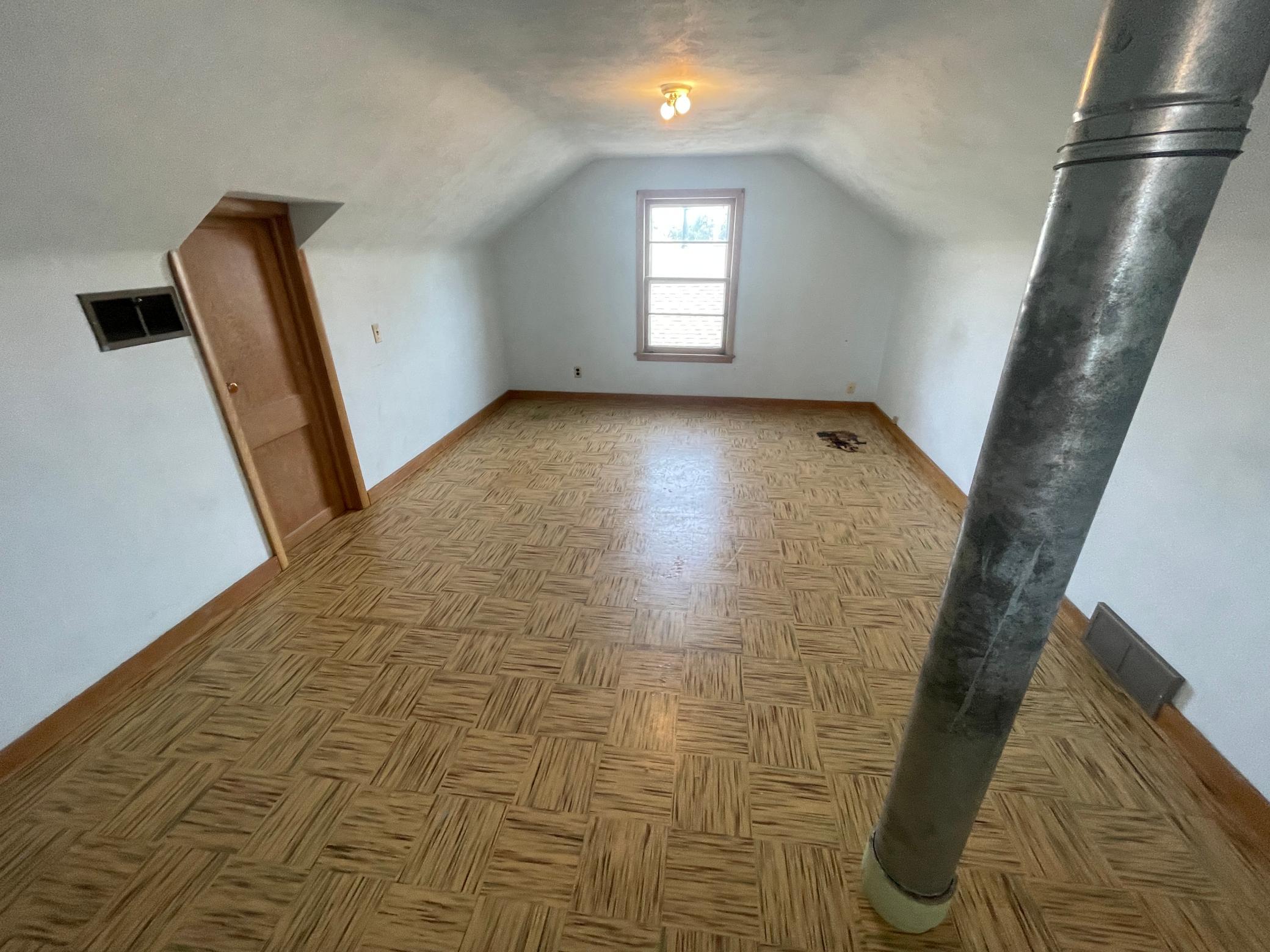 307 S Grant Street Property Photo 24