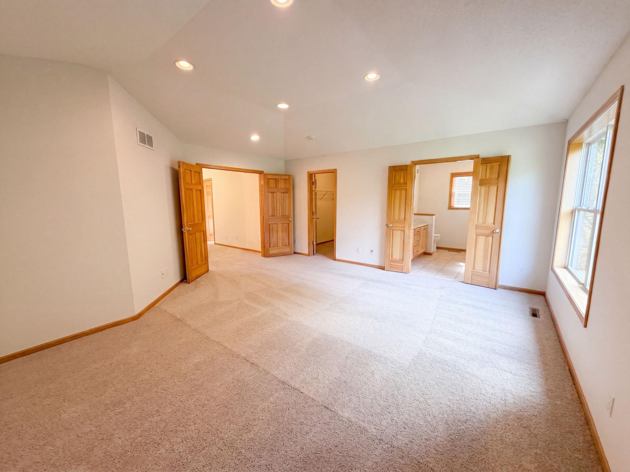 1012 Delano Court Property Photo 4