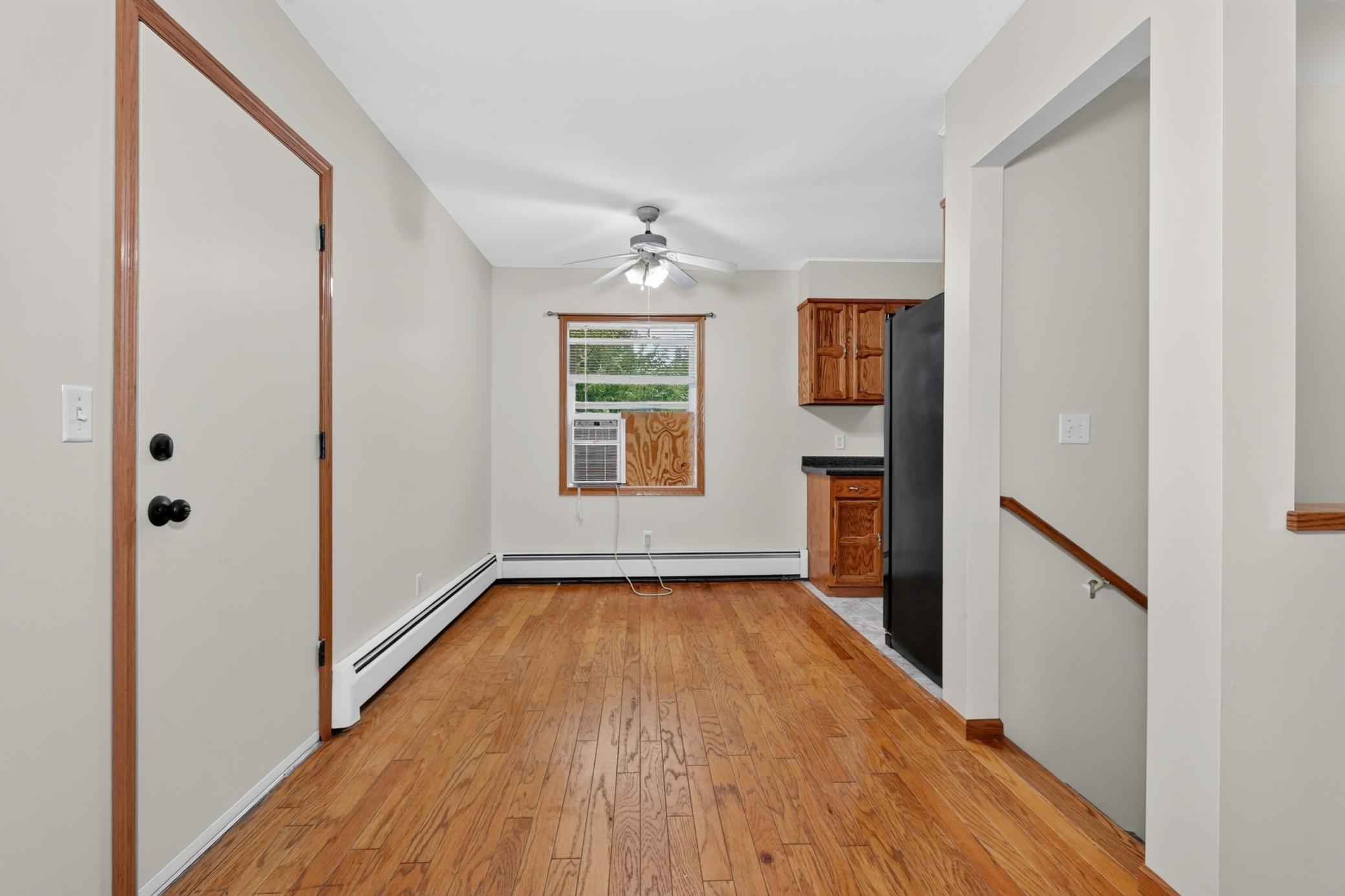 826 Willow Lane Property Photo 10