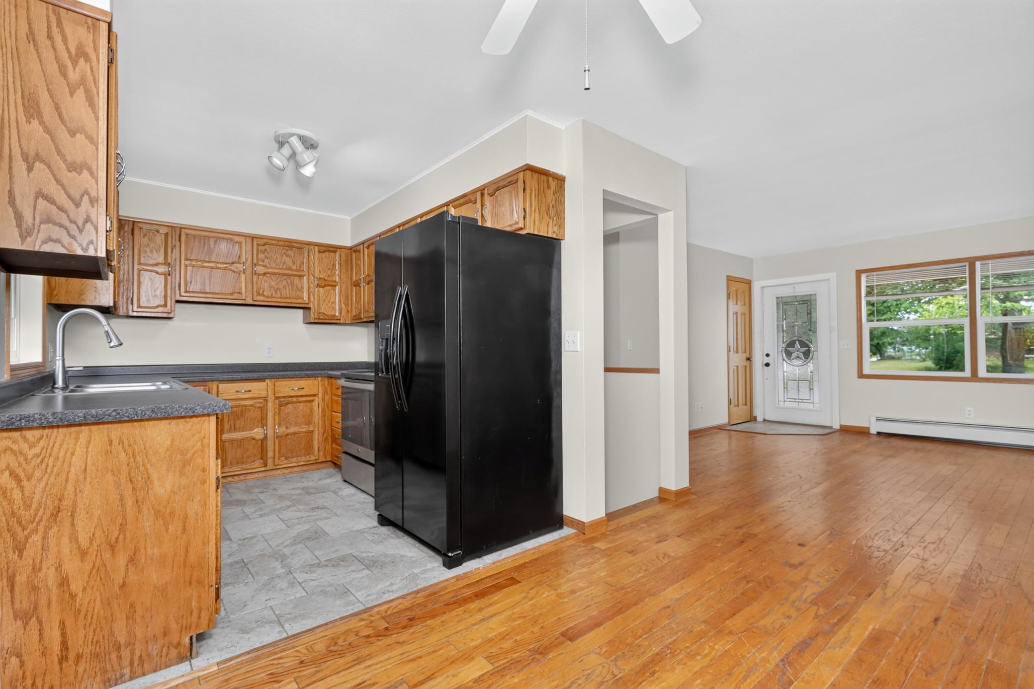 826 Willow Lane Property Photo 12