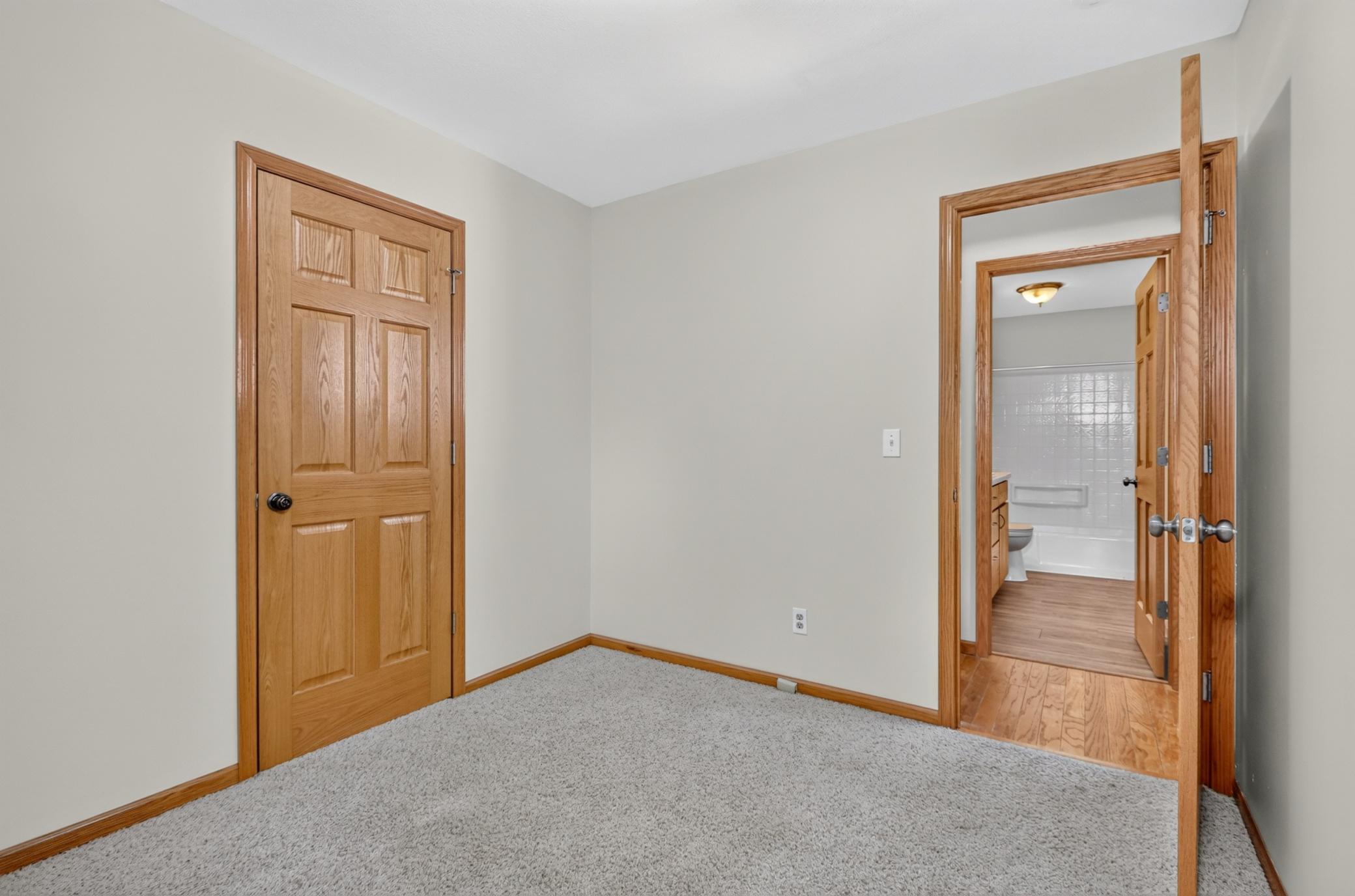 826 Willow Lane Property Photo 19
