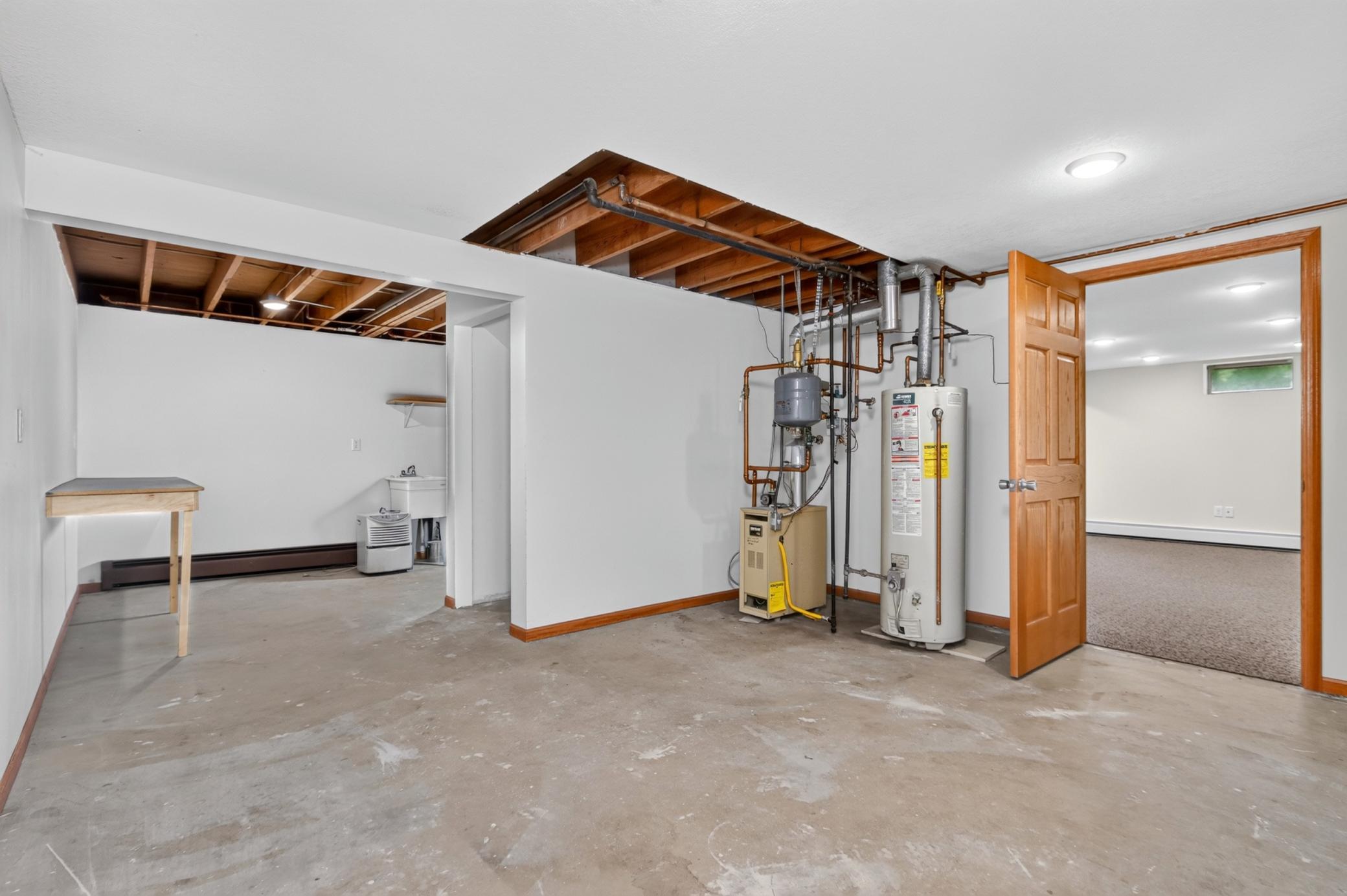 826 Willow Lane Property Photo 31