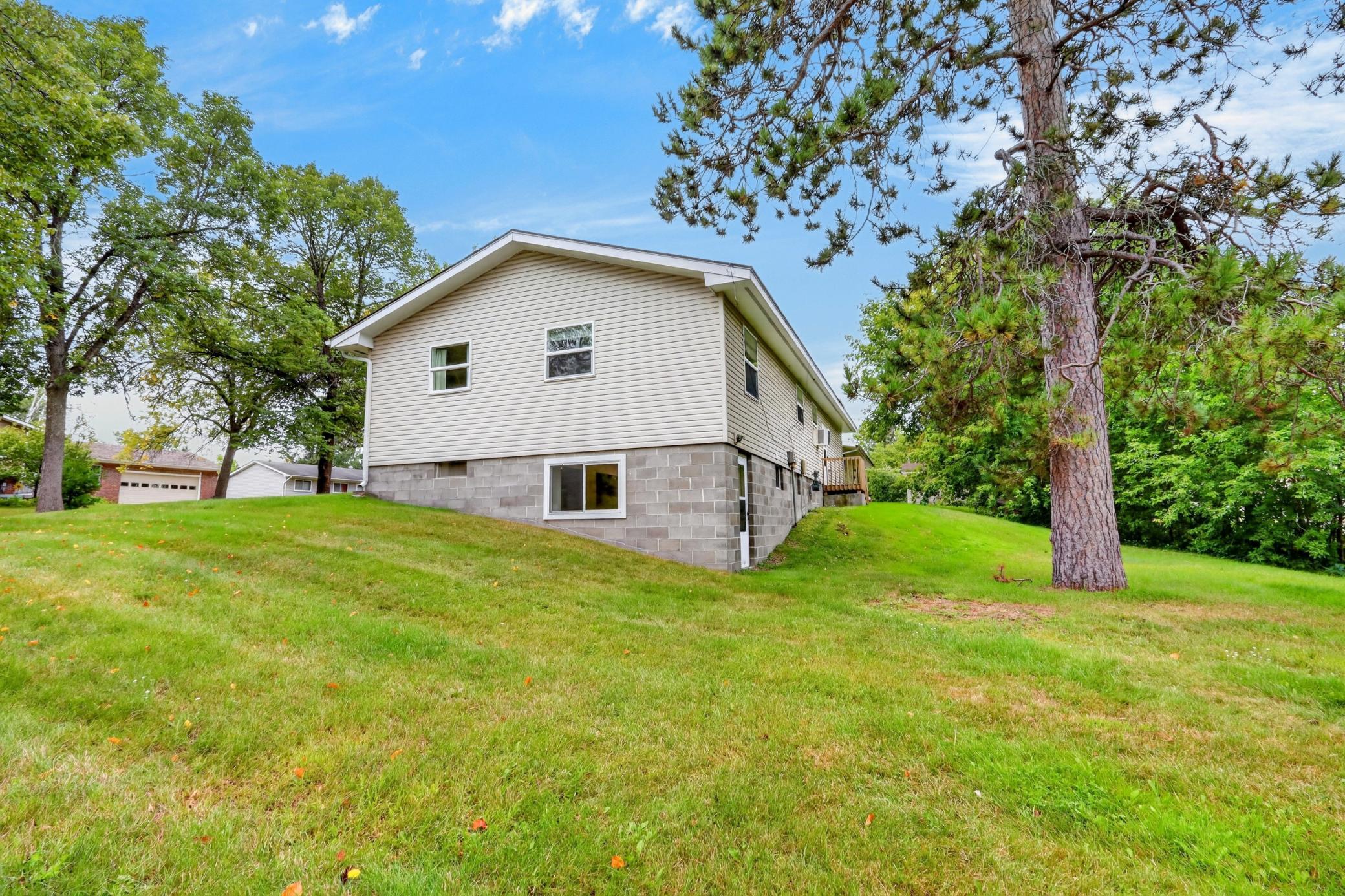 826 Willow Lane Property Photo 43