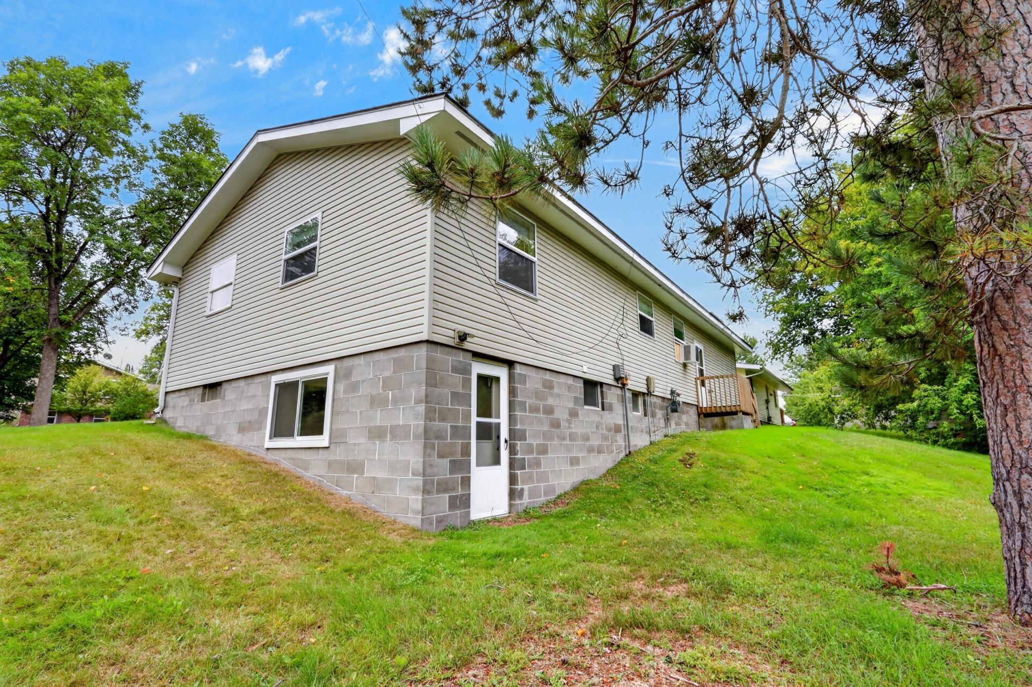 826 Willow Lane Property Photo 44