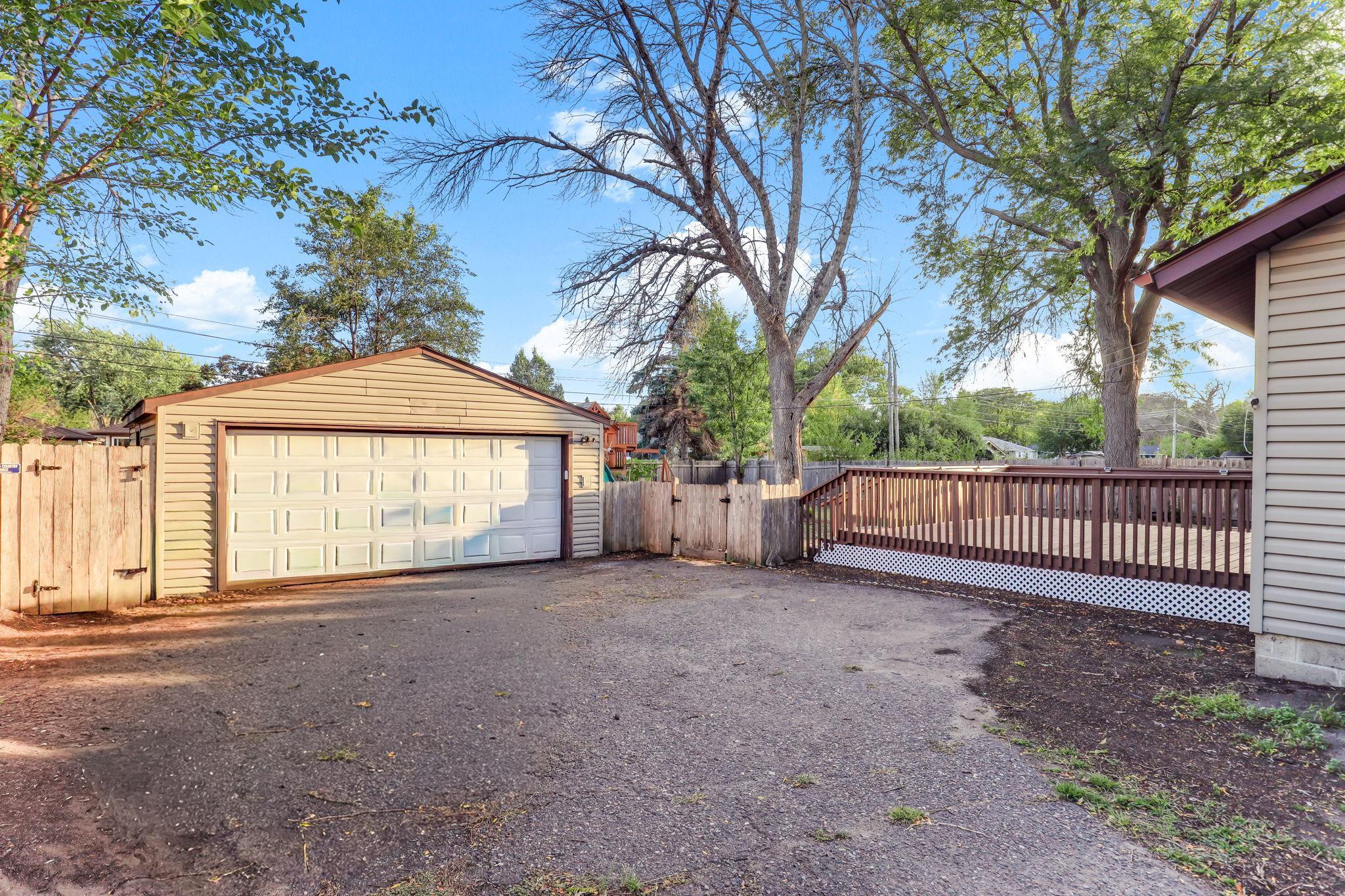 1909 Laramie Trail Property Photo 31