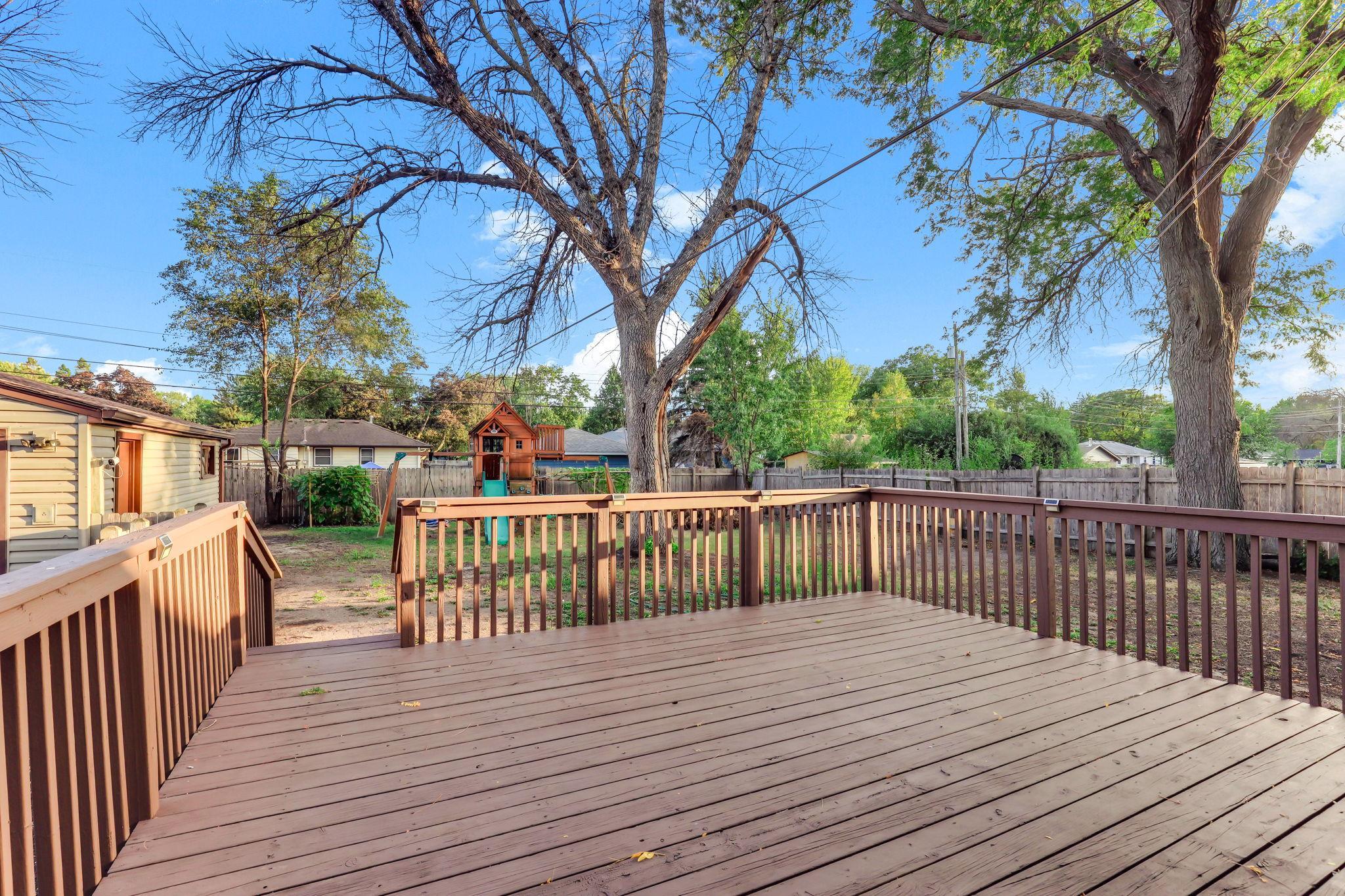 1909 Laramie Trail Property Photo 33