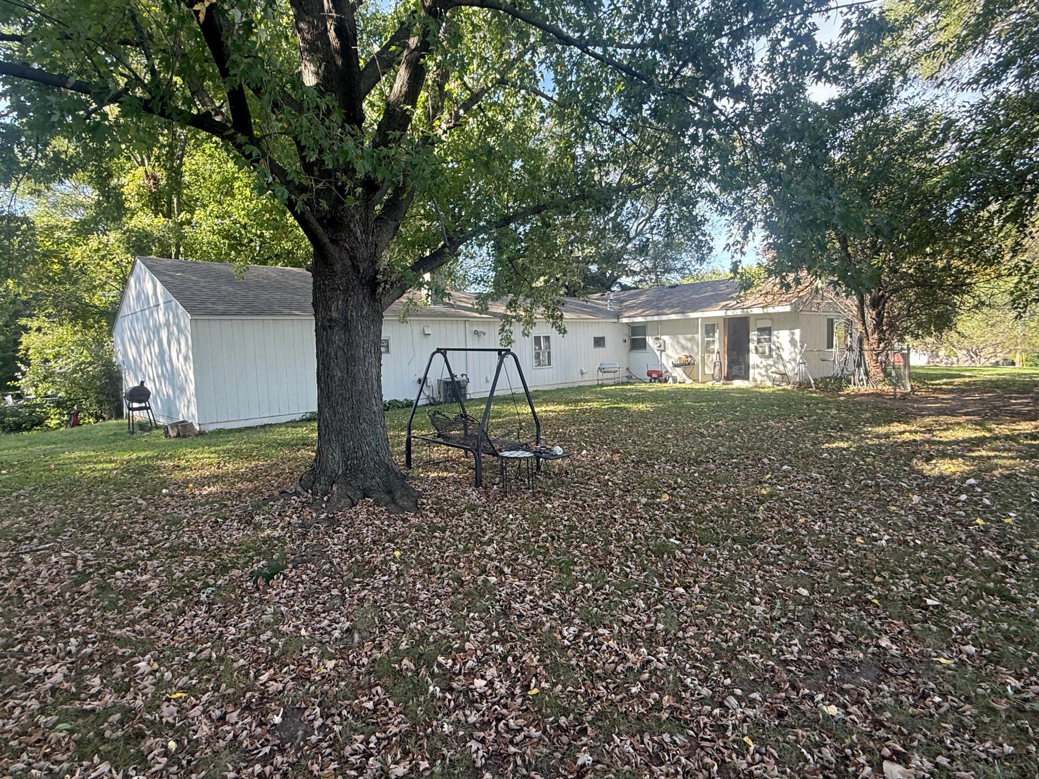 1431 Hadley Avenue N Property Photo 1