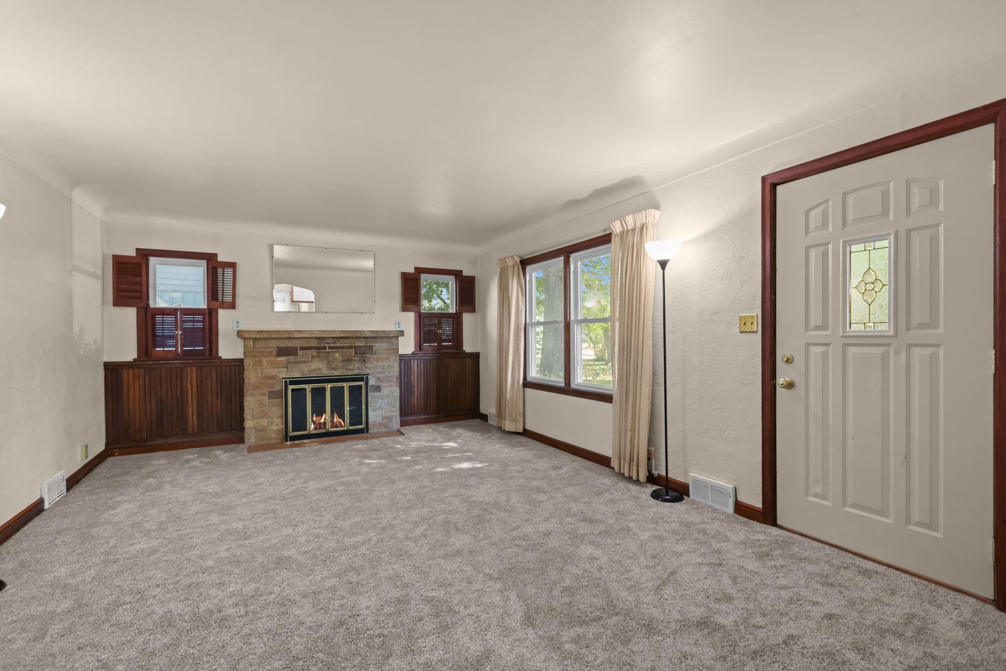 2811 Centerville Road Property Photo 9