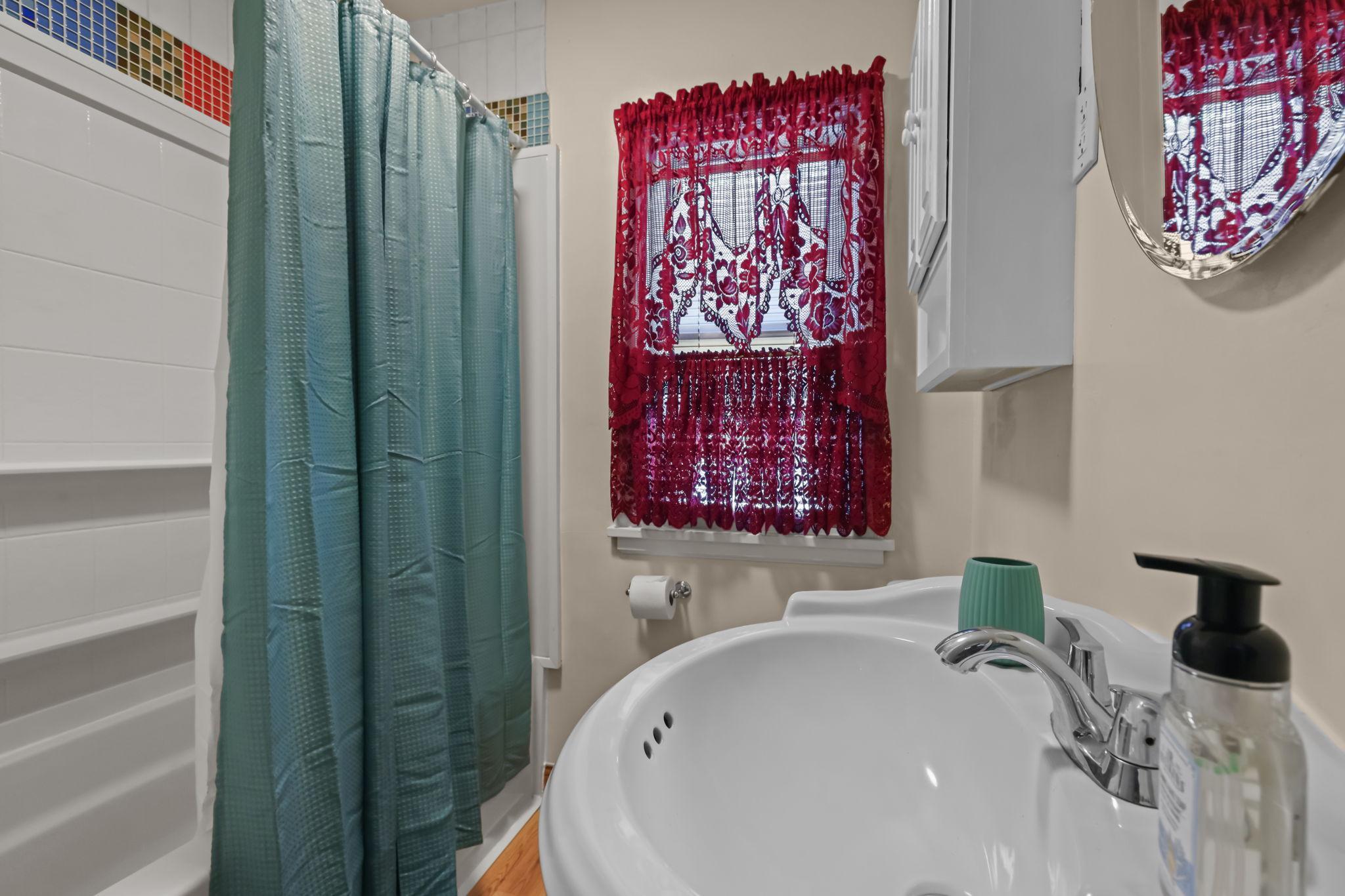 2811 Centerville Road Property Photo 14