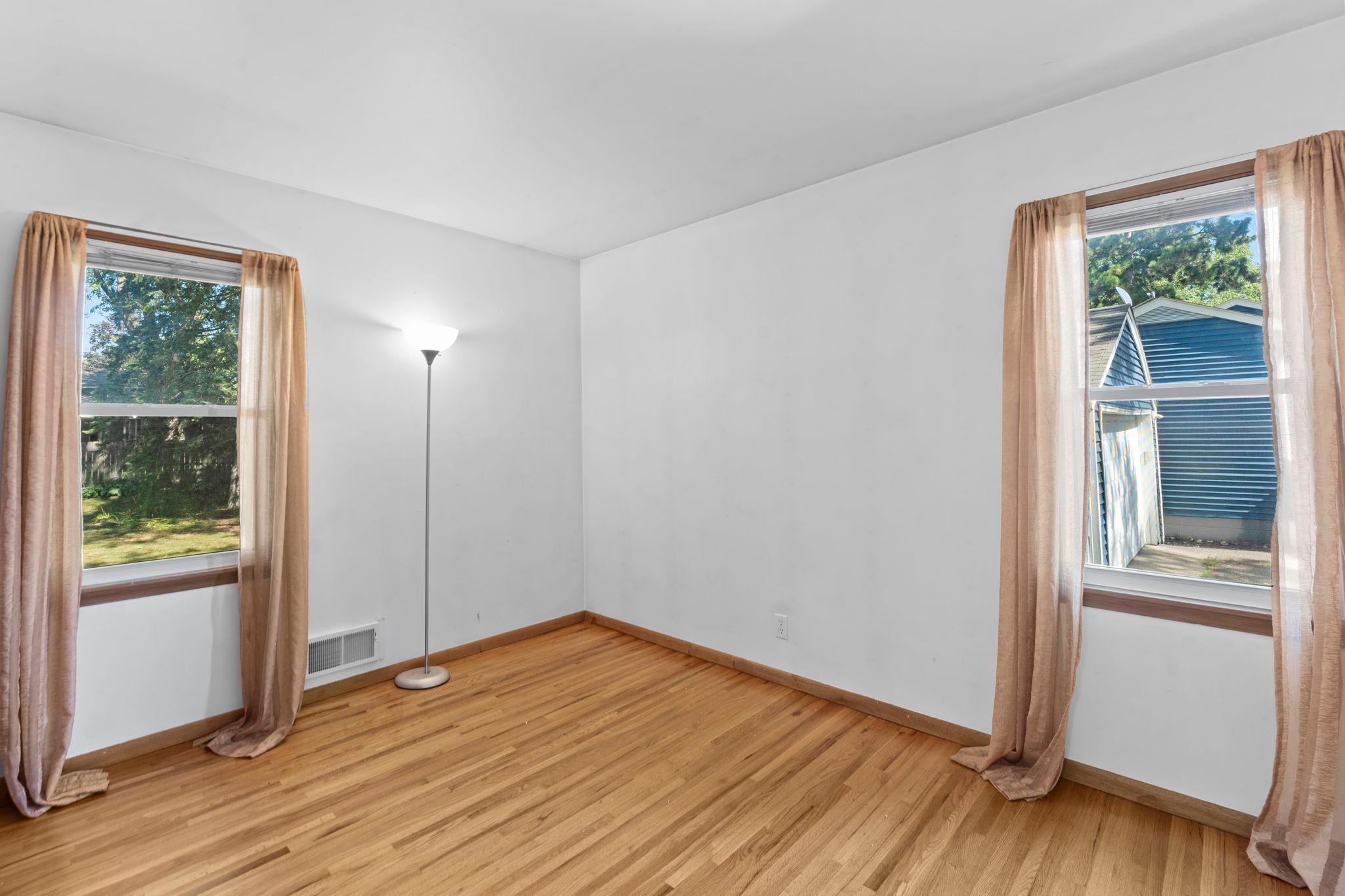 2900 W 84th Street Property Photo 14