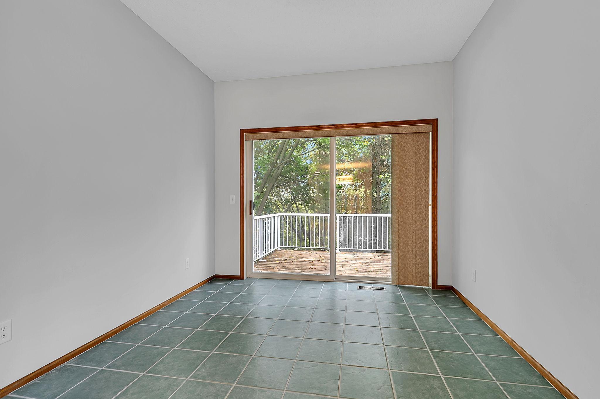 397 Campfire Curve Property Photo 10