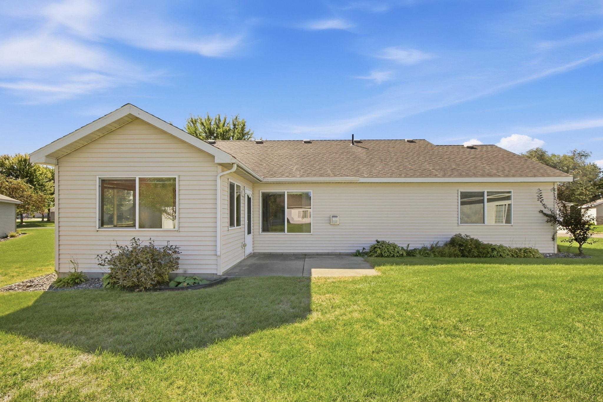 1006 Diamond Willow Circle Property Photo 2