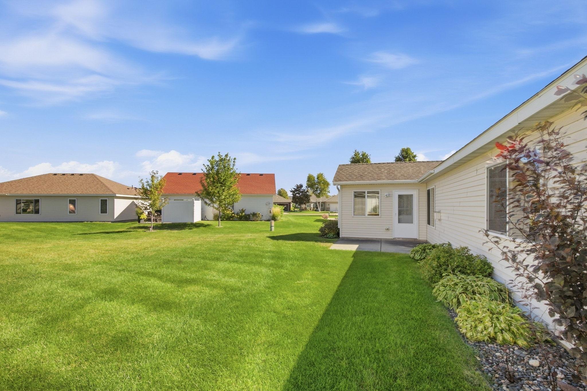 1006 Diamond Willow Circle Property Photo 3