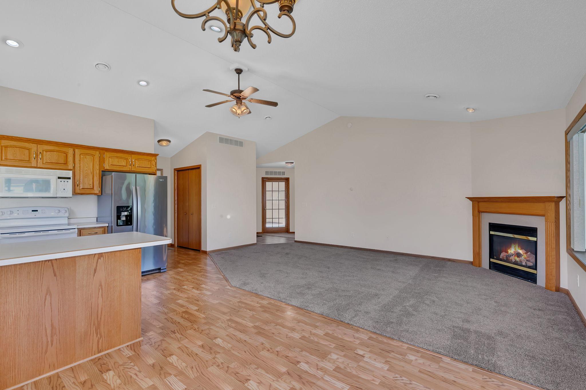 1006 Diamond Willow Circle Property Photo 16