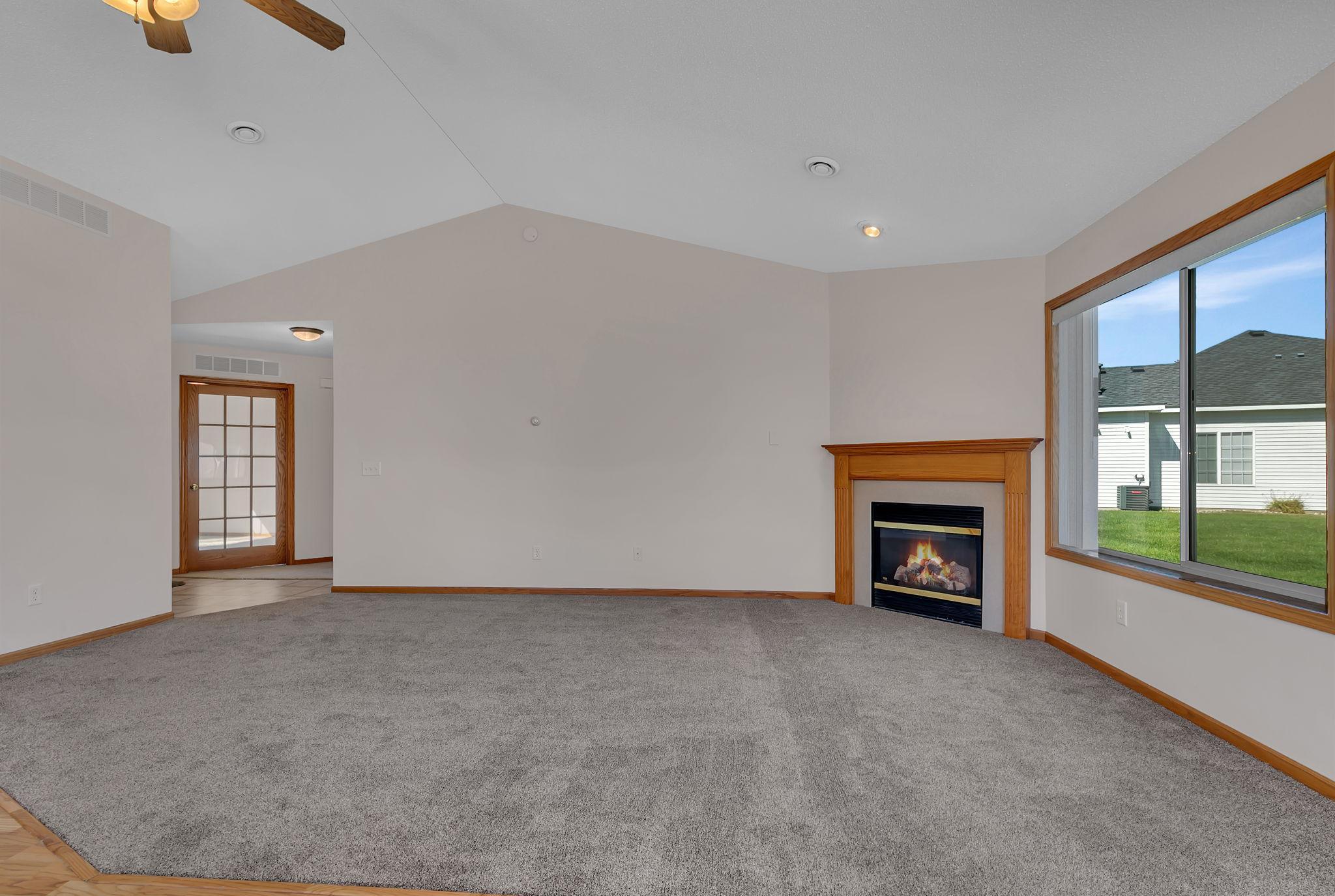 1006 Diamond Willow Circle Property Photo 17