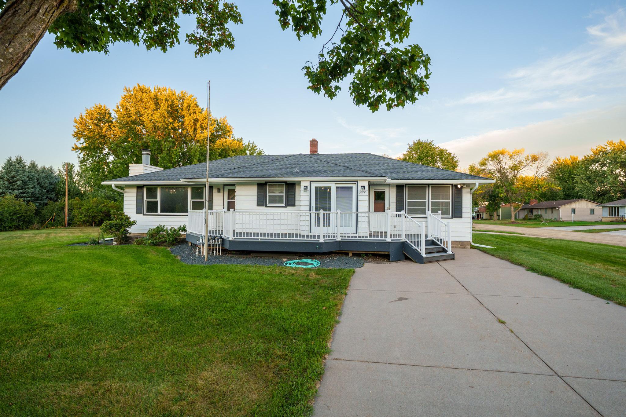 327 Pine Street Property Photo 1