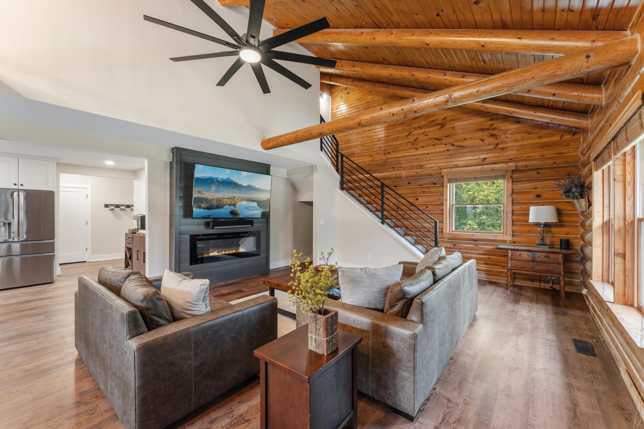 157 Ideal Avenue N Property Photo 1