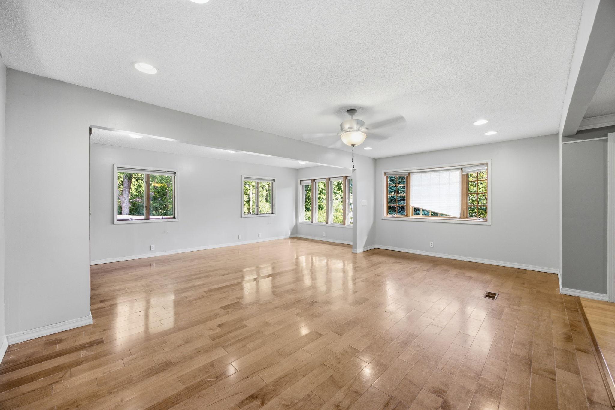 1847 Upper 55th Street E Property Photo 8