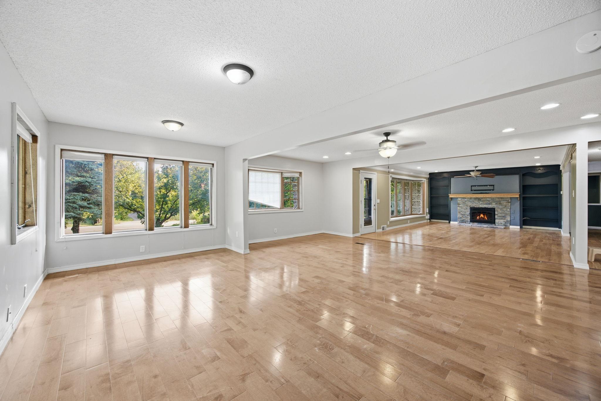 1847 Upper 55th Street E Property Photo 9