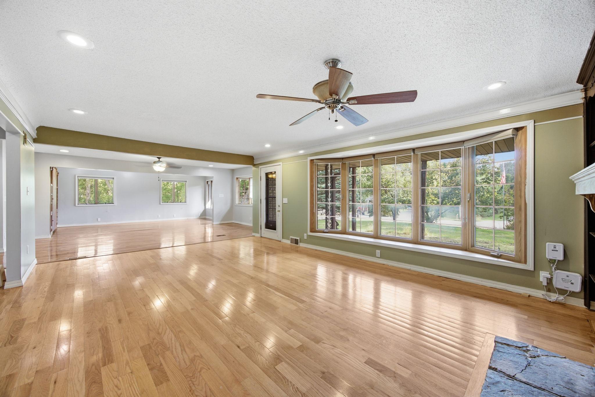 1847 Upper 55th Street E Property Photo 10