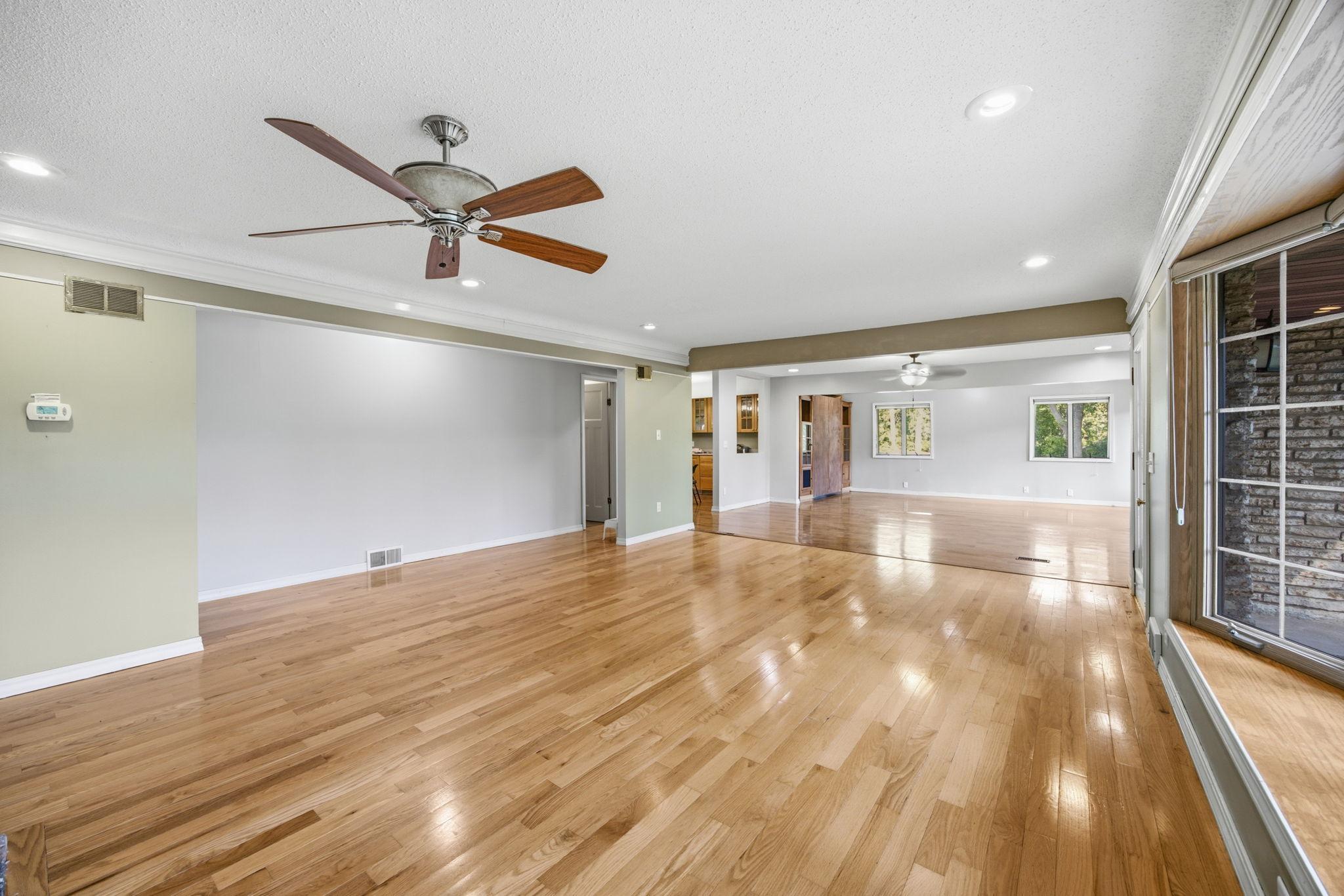 1847 Upper 55th Street E Property Photo 21