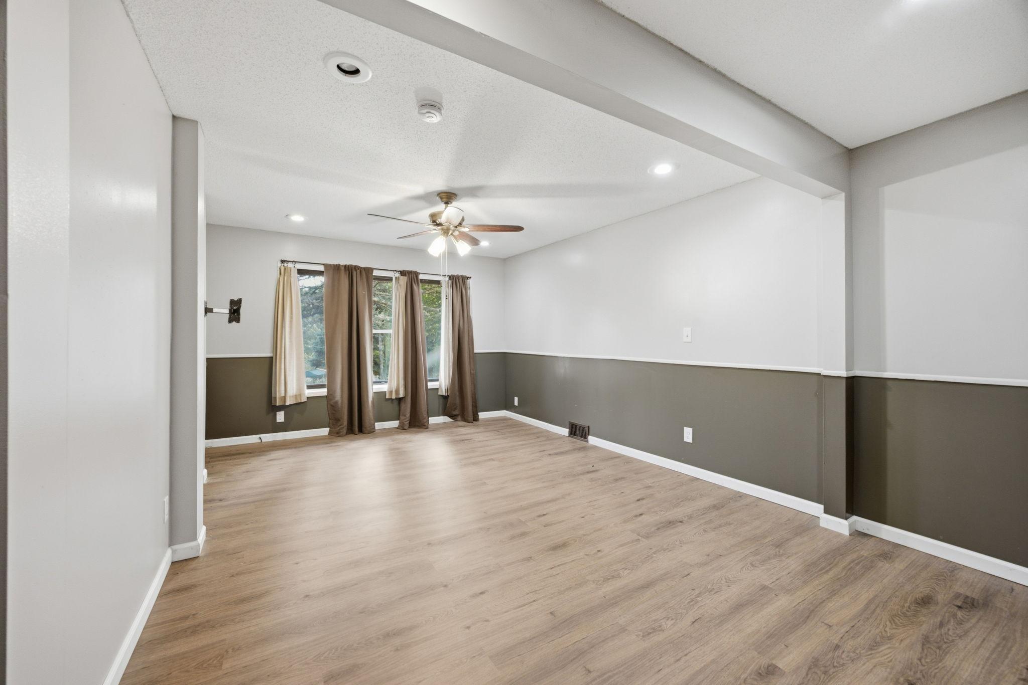 1847 Upper 55th Street E Property Photo 22