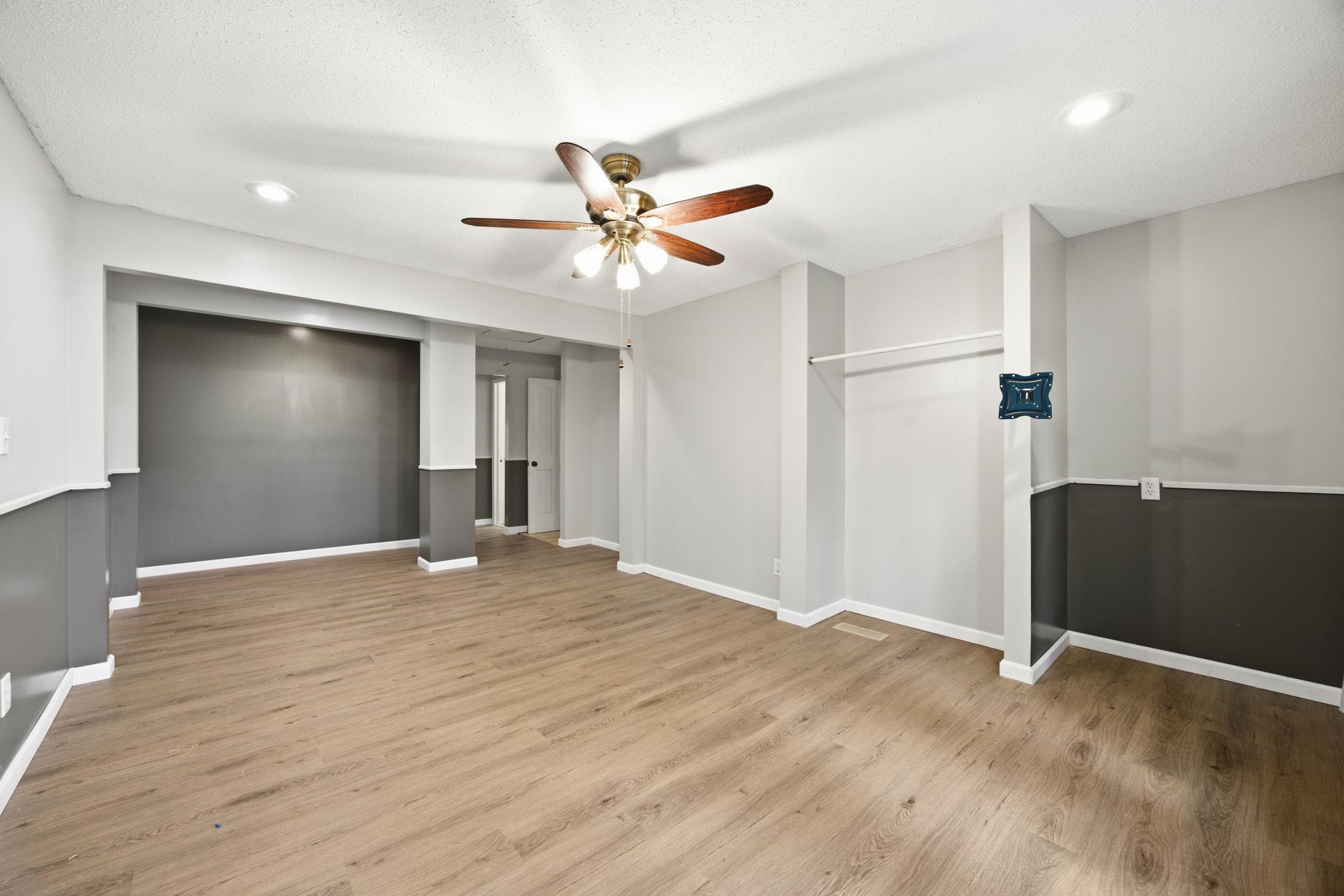1847 Upper 55th Street E Property Photo 24
