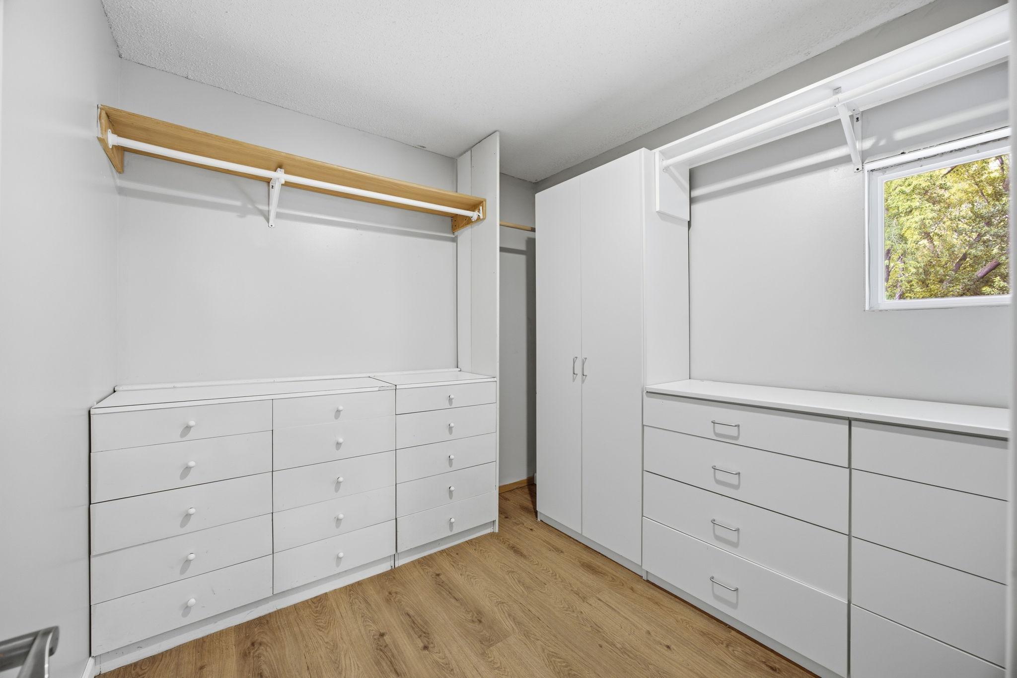 1847 Upper 55th Street E Property Photo 26
