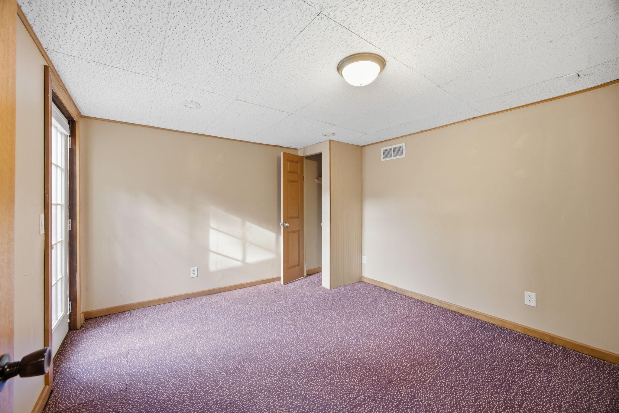 1847 Upper 55th Street E Property Photo 38