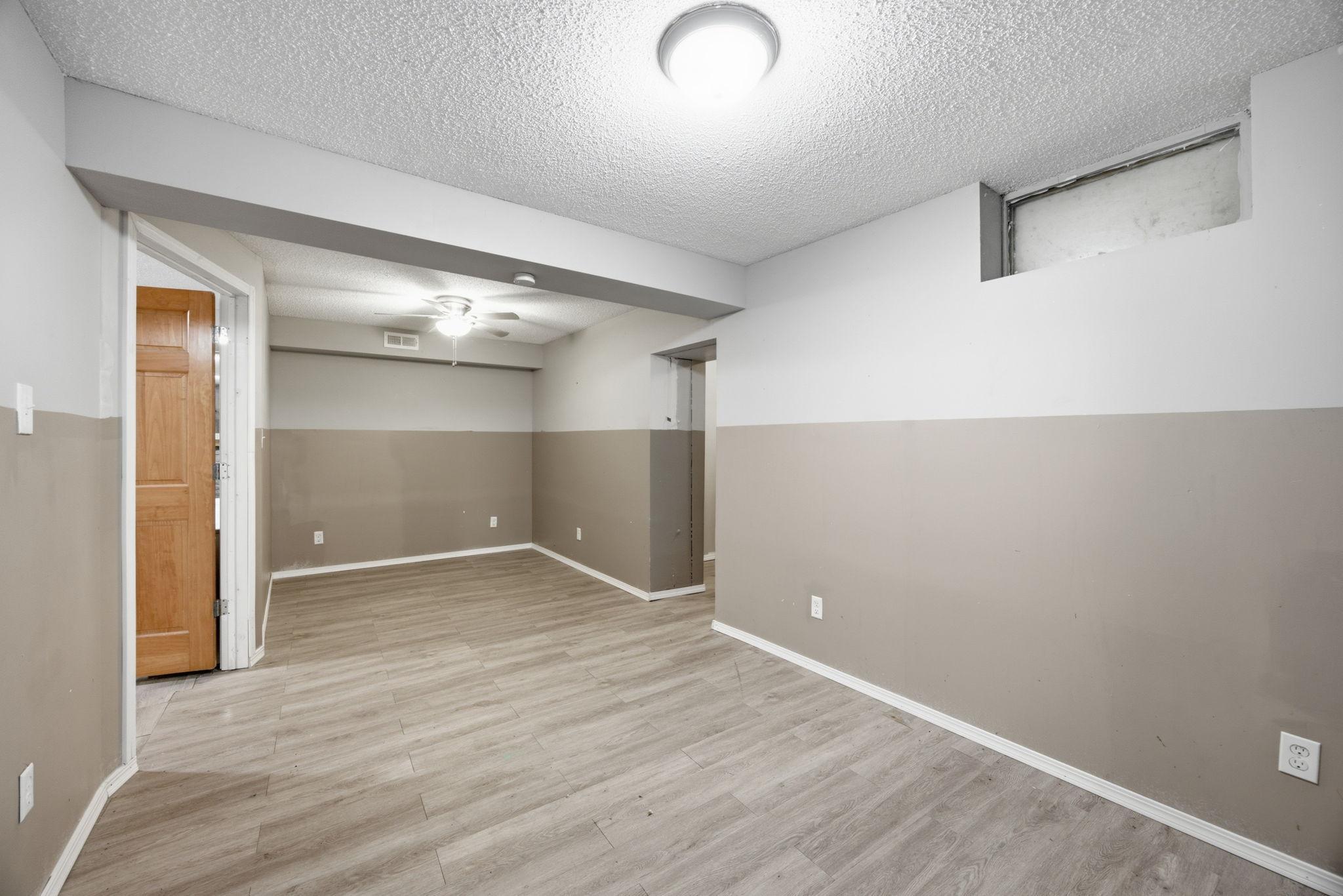 1847 Upper 55th Street E Property Photo 44