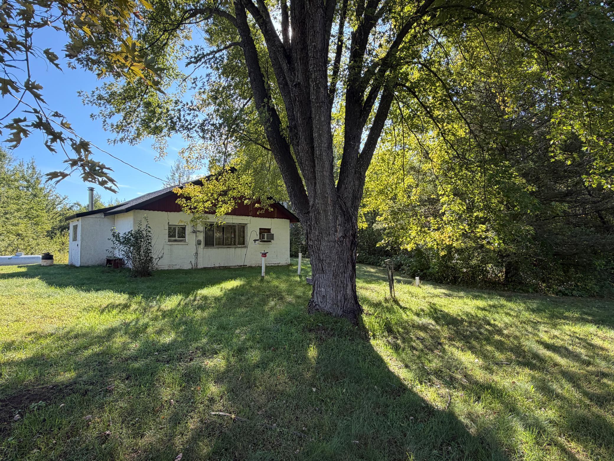 69980 County Highway 61 Property Photo 1