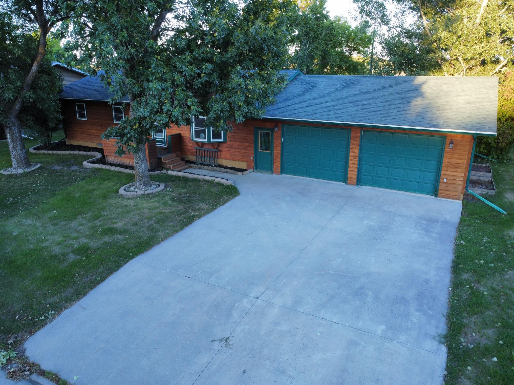 504 E Franklin Avenue Property Photo 1