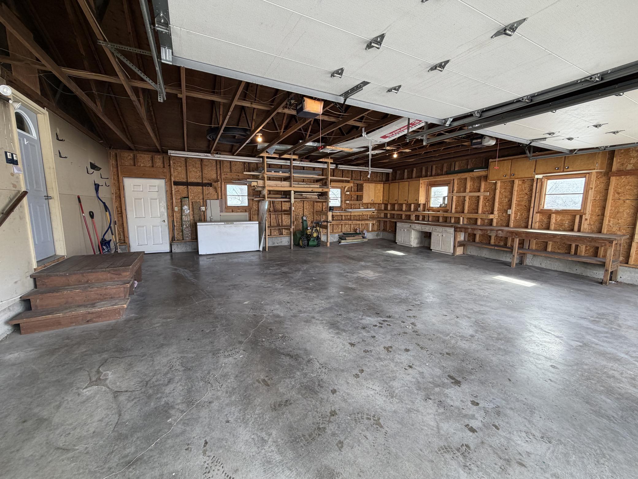 504 E Franklin Avenue Property Photo 7