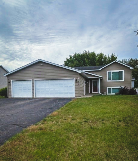 456 Braeburn Drive Property Photo 1