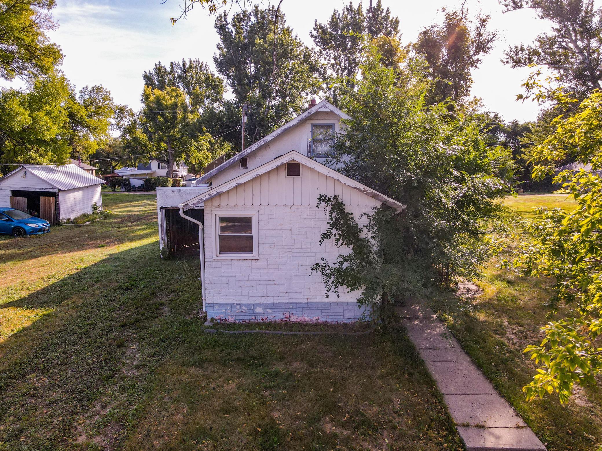432 7th Avenue Ne Property Photo 2