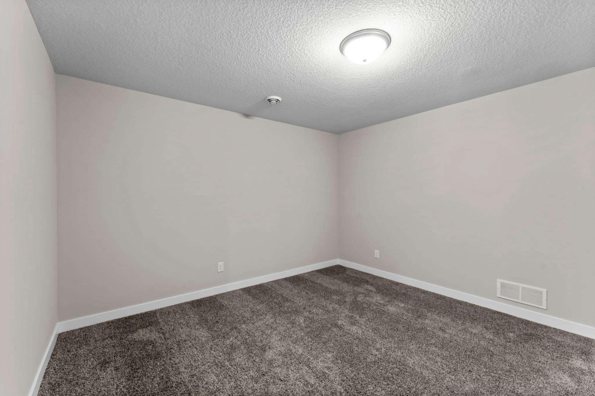 1135 Ivy Way Property Photo 33